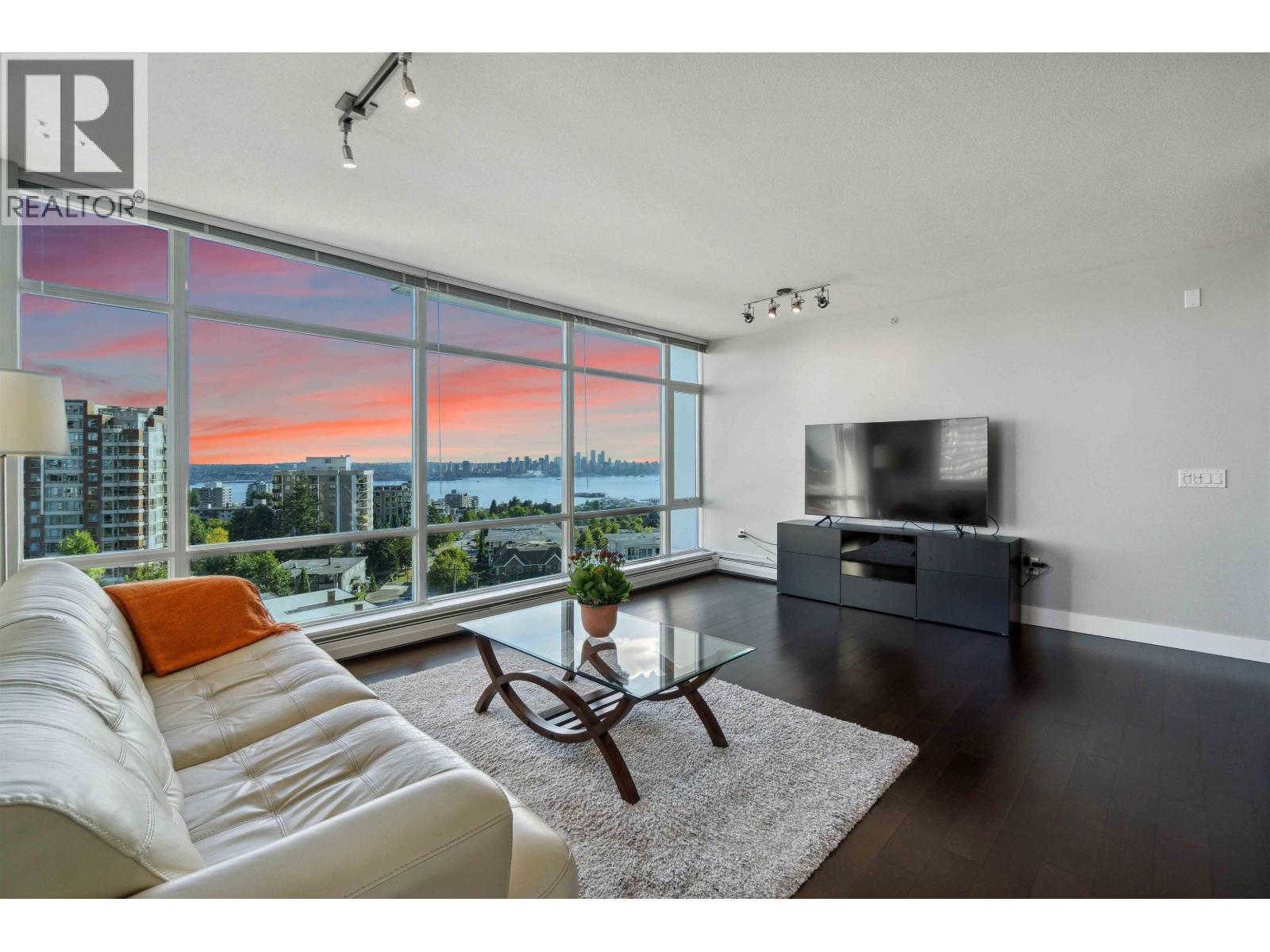 1320 Chesterfield Avenue, North Vancouver, British Columbia  V7M 0A6 - Photo 35 - R3125525