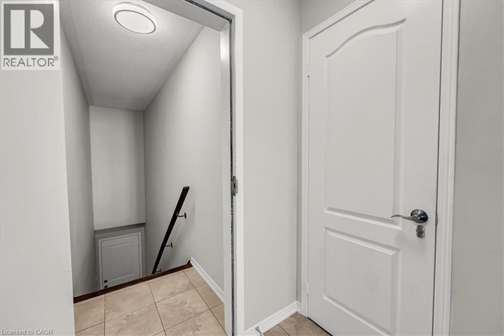 2557 Sixth Line Unit# 9, Oakville, Ontario  L6H 0H7 - Photo 6 - 40831602