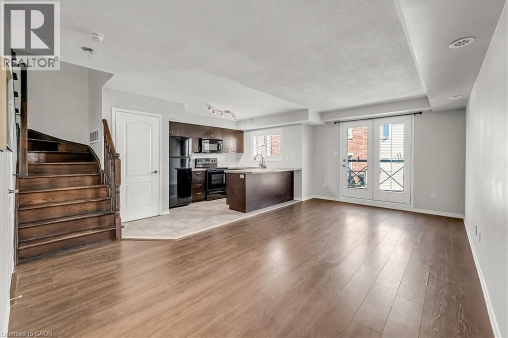 2557 Sixth Line Unit# 9, Oakville, Ontario  L6H 0H7 - Photo 7 - 40831602
