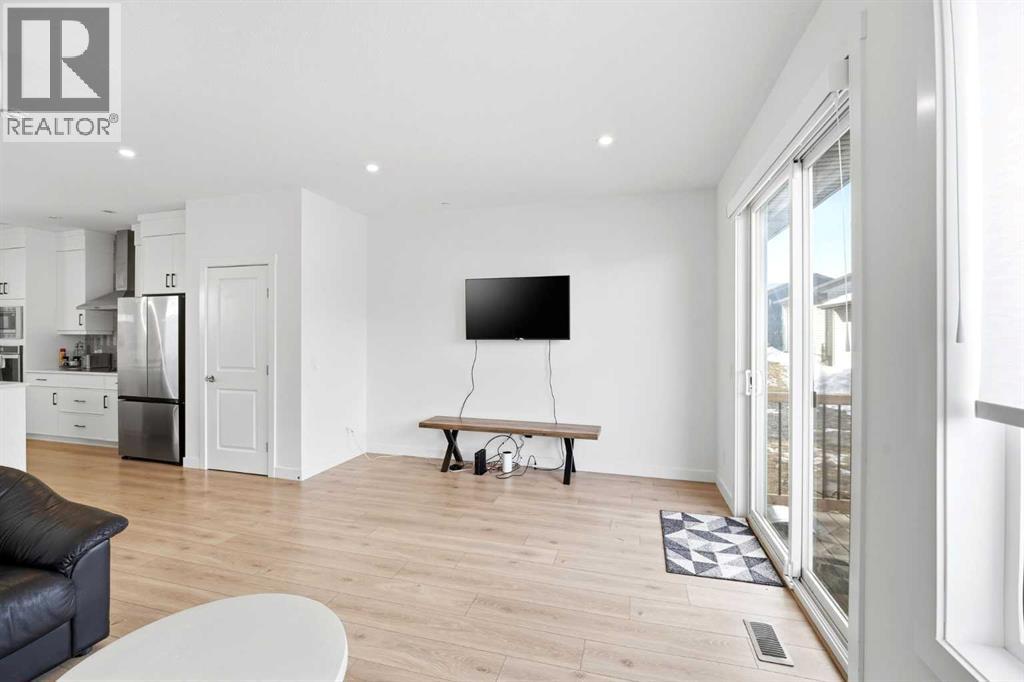 29 Herron Mews NE, Calgary, Alberta  T3P 1Y1 - Photo 6 - A2287895