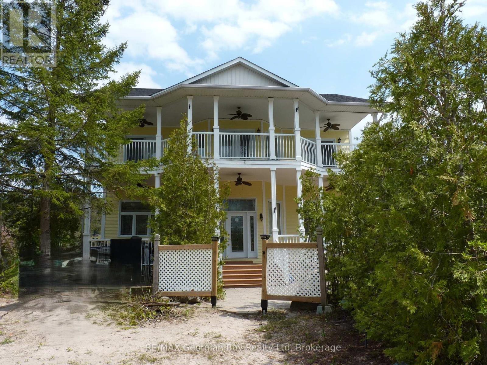 1107 Tiny Beaches Road S, Tiny, Ontario  L0L 2T0 - Photo 1 - S13149262