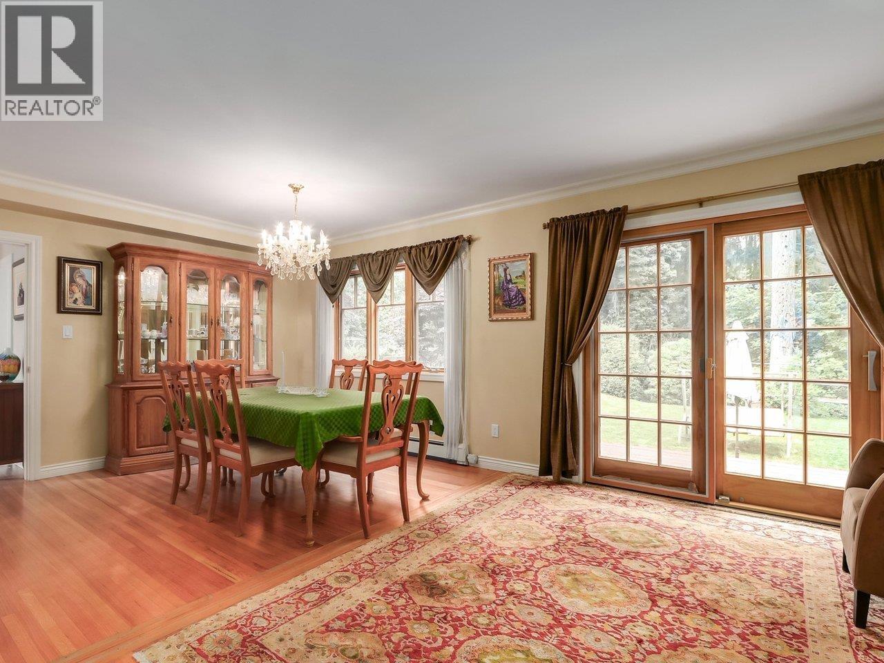 4072 Skyline Drive, North Vancouver, British Columbia  V7R 3G7 - Photo 14 - R3125527