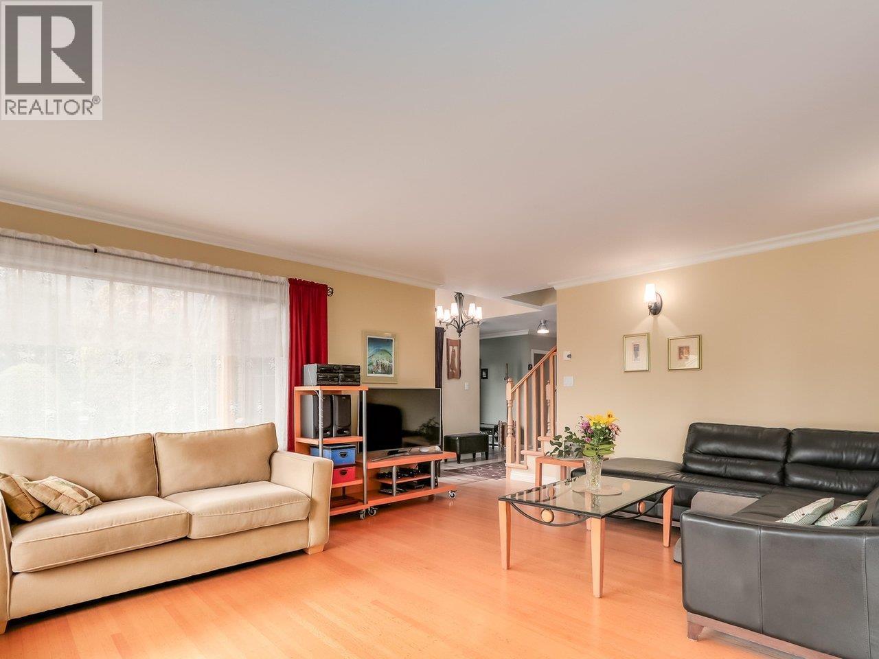 4072 Skyline Drive, North Vancouver, British Columbia  V7R 3G7 - Photo 6 - R3125527