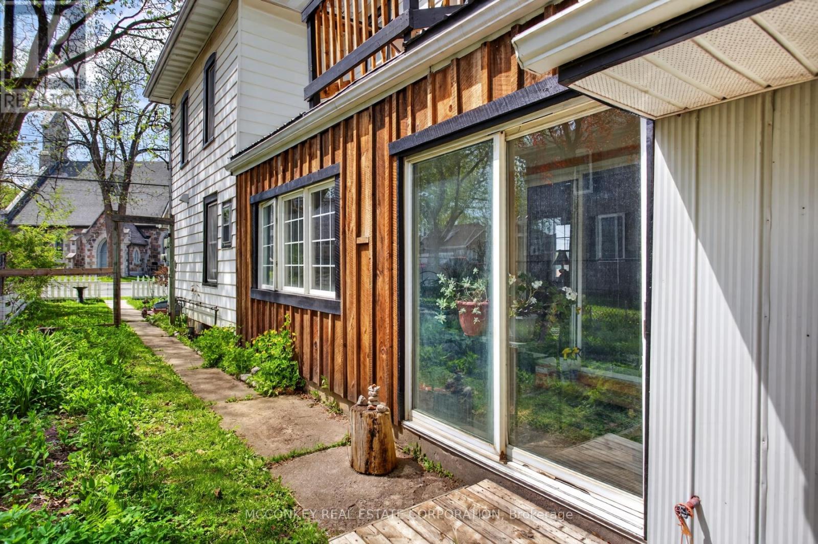 10 Regent Street, Selwyn, Ontario  K0L 2H0 - Photo 4 - X13149380