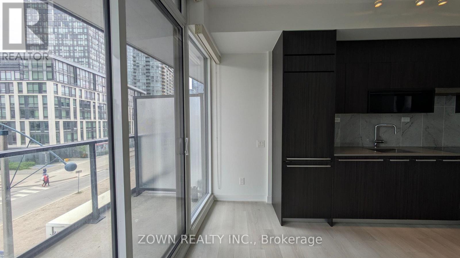 302 - 90 Queens Wharf Road, Toronto, Ontario  M5V 0J4 - Photo 17 - C13046198