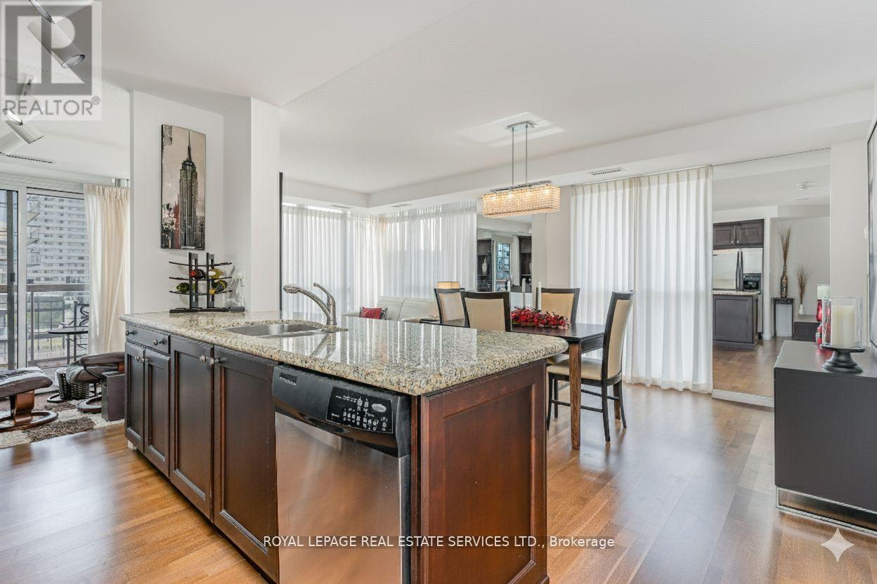 1203 - 900 Mount Pleasant Road, Toronto, Ontario  M4P 3J9 - Photo 5 - C12885776