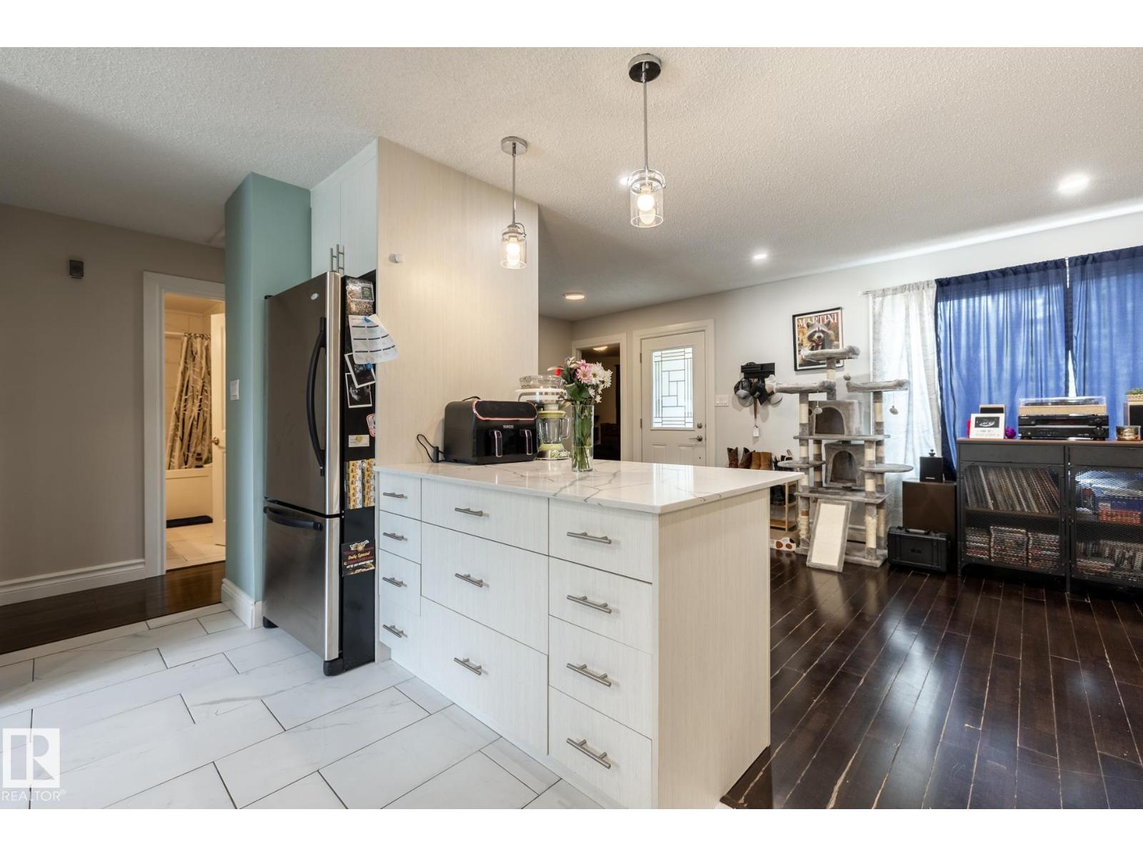 3004 68 St Nw, Edmonton, Alberta  T6K 1N6 - Photo 20 - E4488747