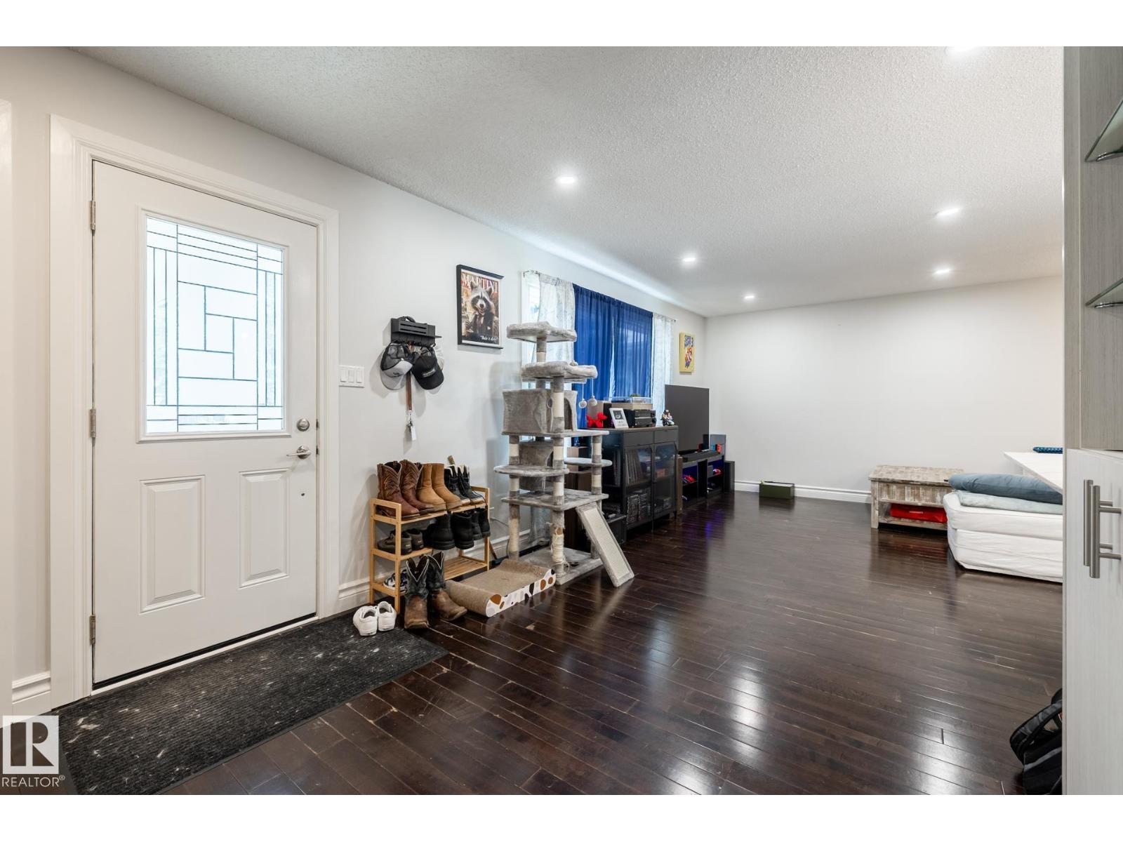 3004 68 St Nw, Edmonton, Alberta  T6K 1N6 - Photo 4 - E4488747