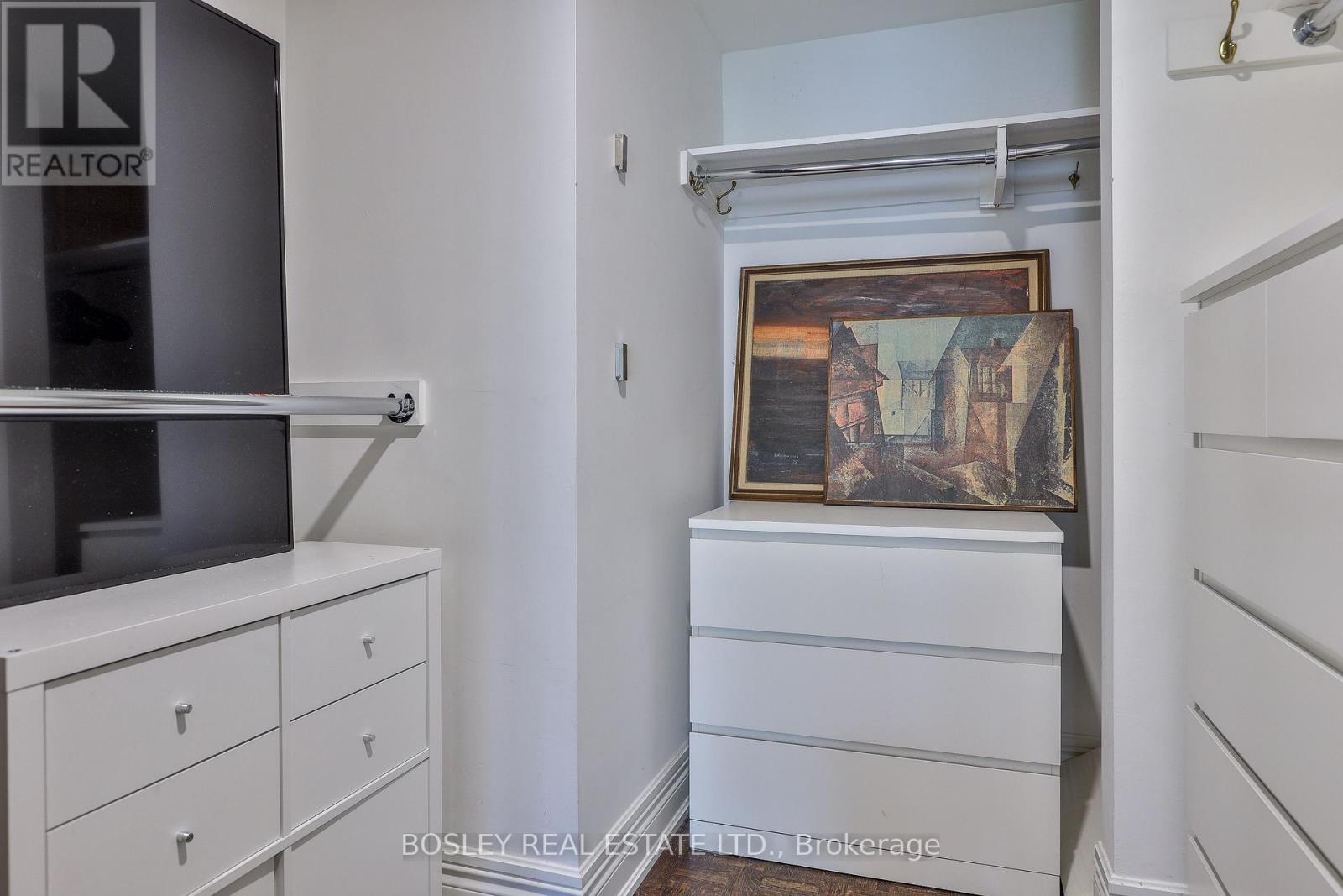 306 - 63 St Clair Avenue W, Toronto, Ontario  M4V 2Y9 - Photo 17 - C13146790