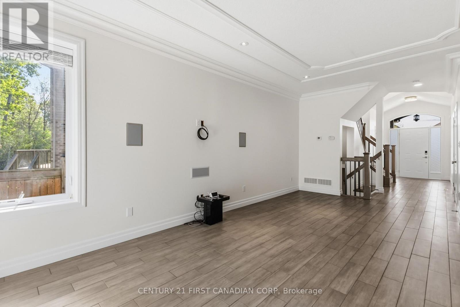 307 Portrush Place, London North, Ontario  N5X 0C2 - Photo 5 - X13149344