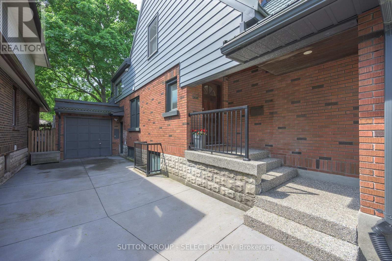319 Cheapside Street, London East, Ontario  N6A 2A7 - Photo 3 - X13149430