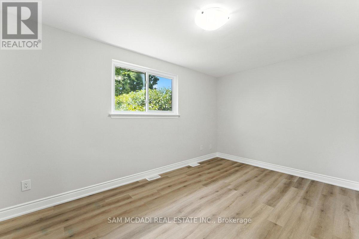325 Banff Avenue, Oshawa, Ontario  L1J 1L7 - Photo 17 - E13146818
