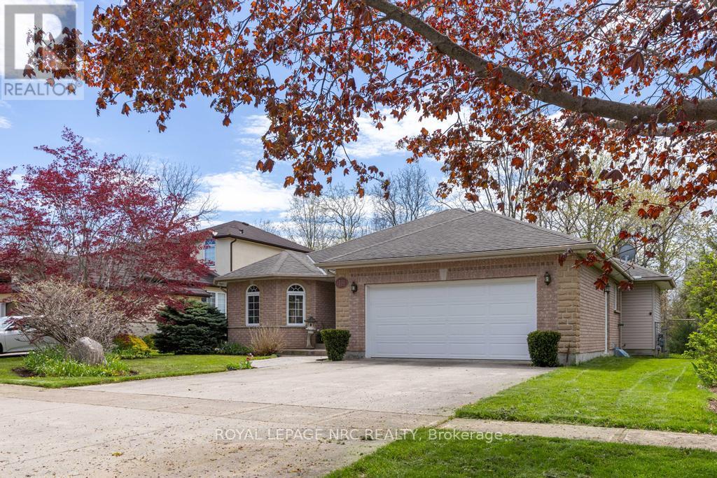 18 Harmony Drive, Niagara-On-The-Lake, Ontario L0S 1J0 - Photo 3 - X13102602