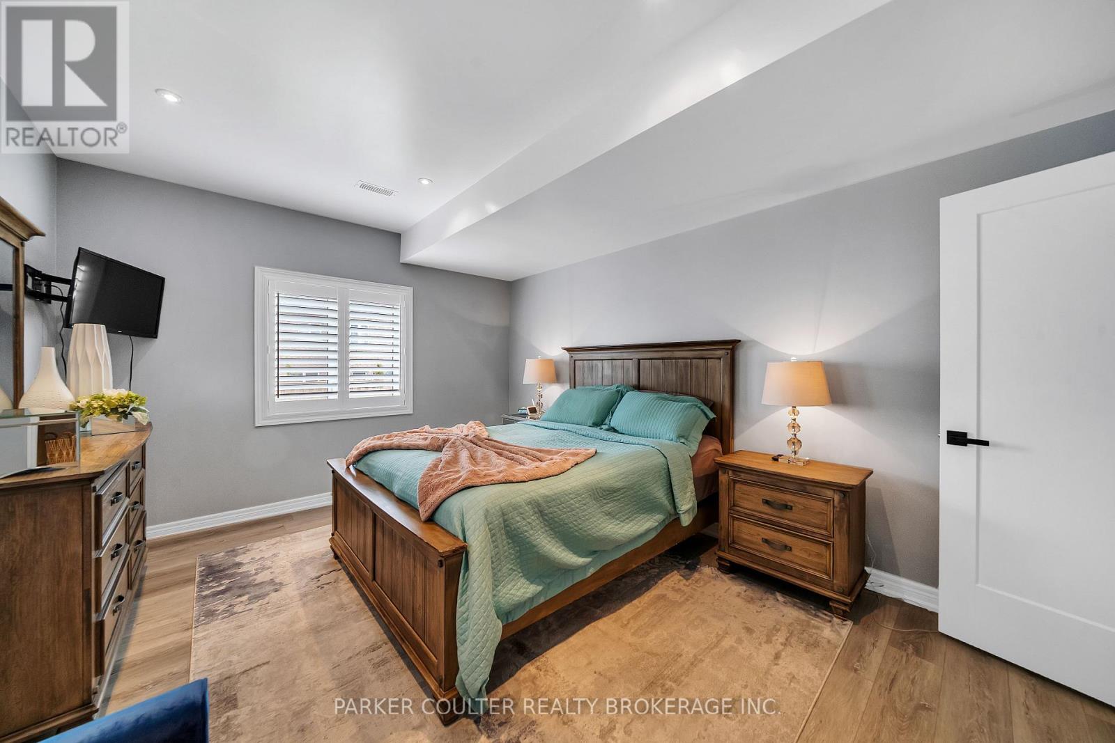 49 Victoria Street E, Innisfil, Ontario  L0L 1L0 - Photo 26 - N13141172