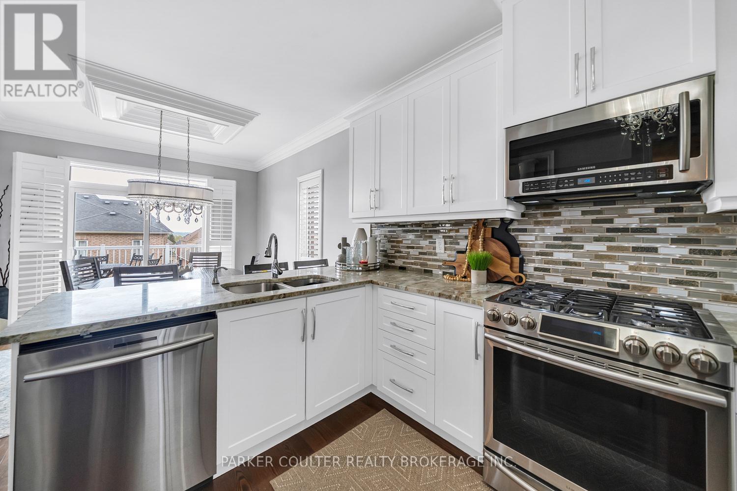 49 Victoria Street E, Innisfil, Ontario  L0L 1L0 - Photo 14 - N13141172