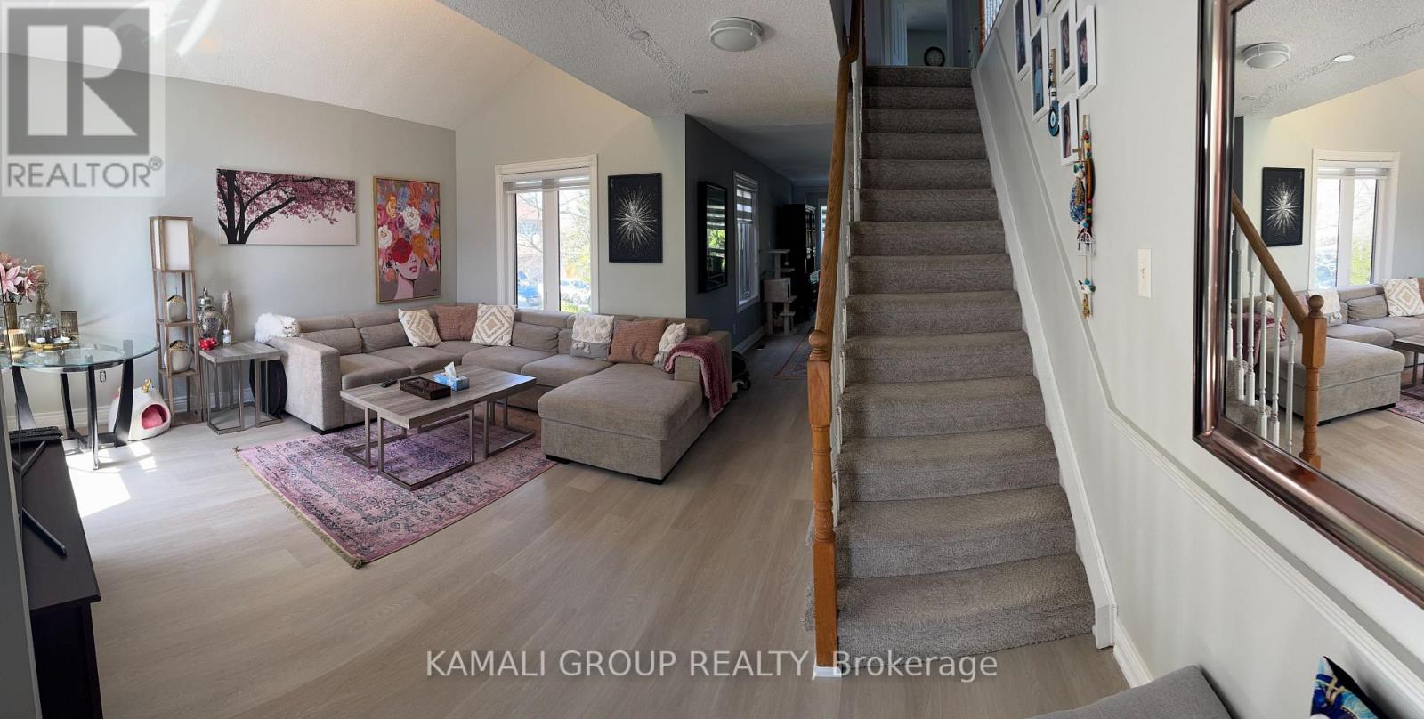 2 Ross Linton Drive, Aurora, Ontario  L4G 6T3 - Photo 2 - N13146724