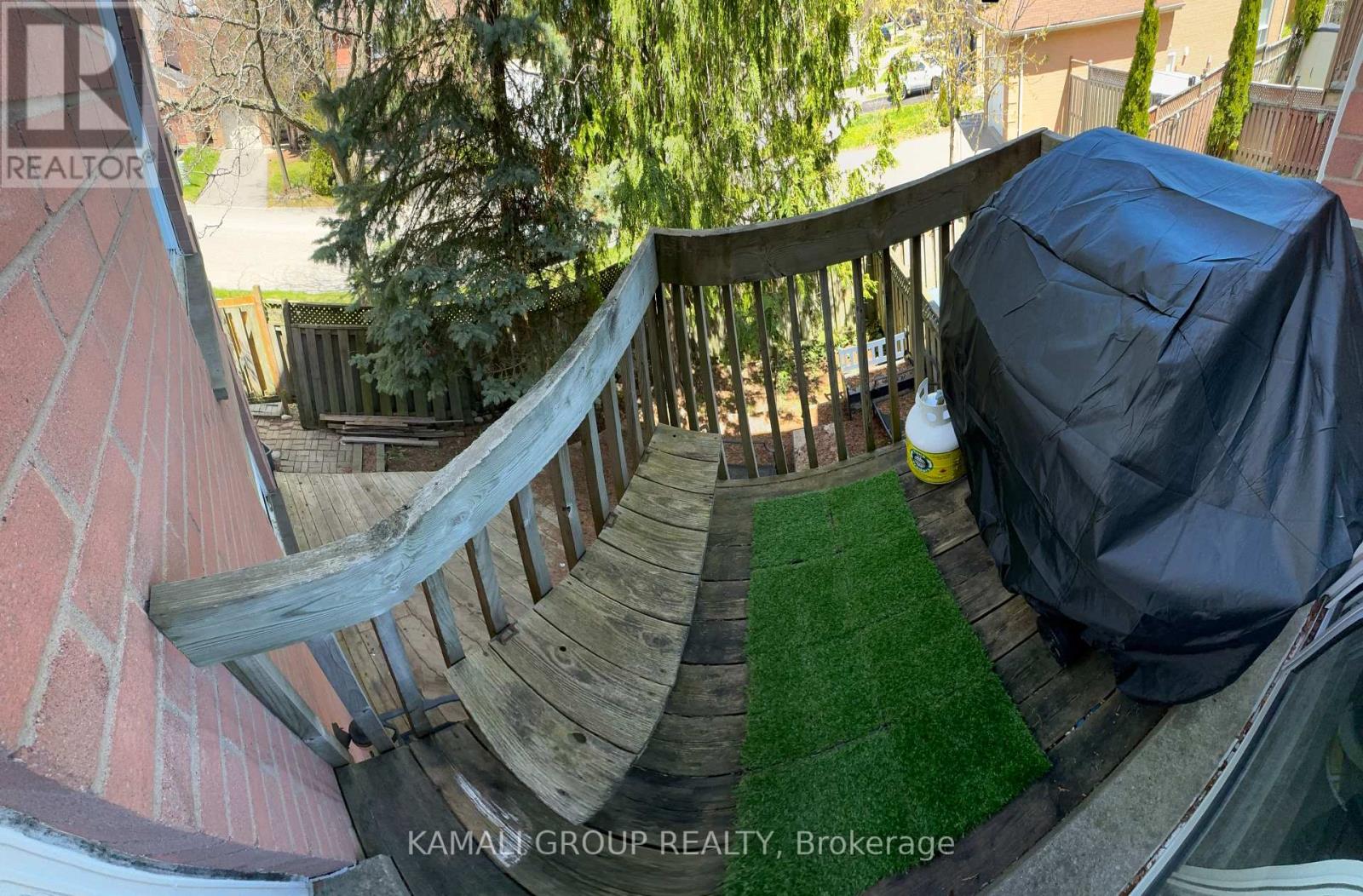 2 Ross Linton Drive, Aurora, Ontario  L4G 6T3 - Photo 6 - N13146724