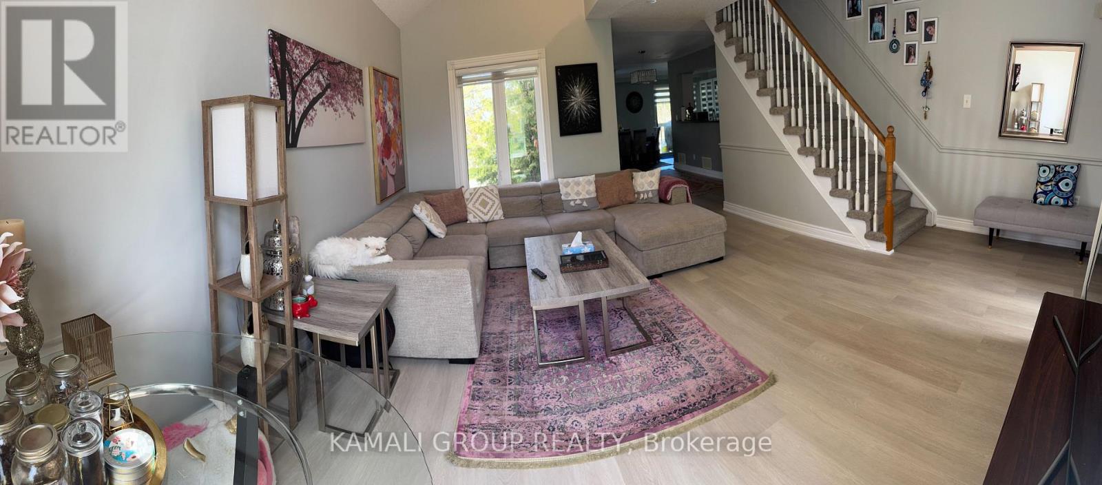 2 Ross Linton Drive, Aurora, Ontario  L4G 6T3 - Photo 5 - N13146724