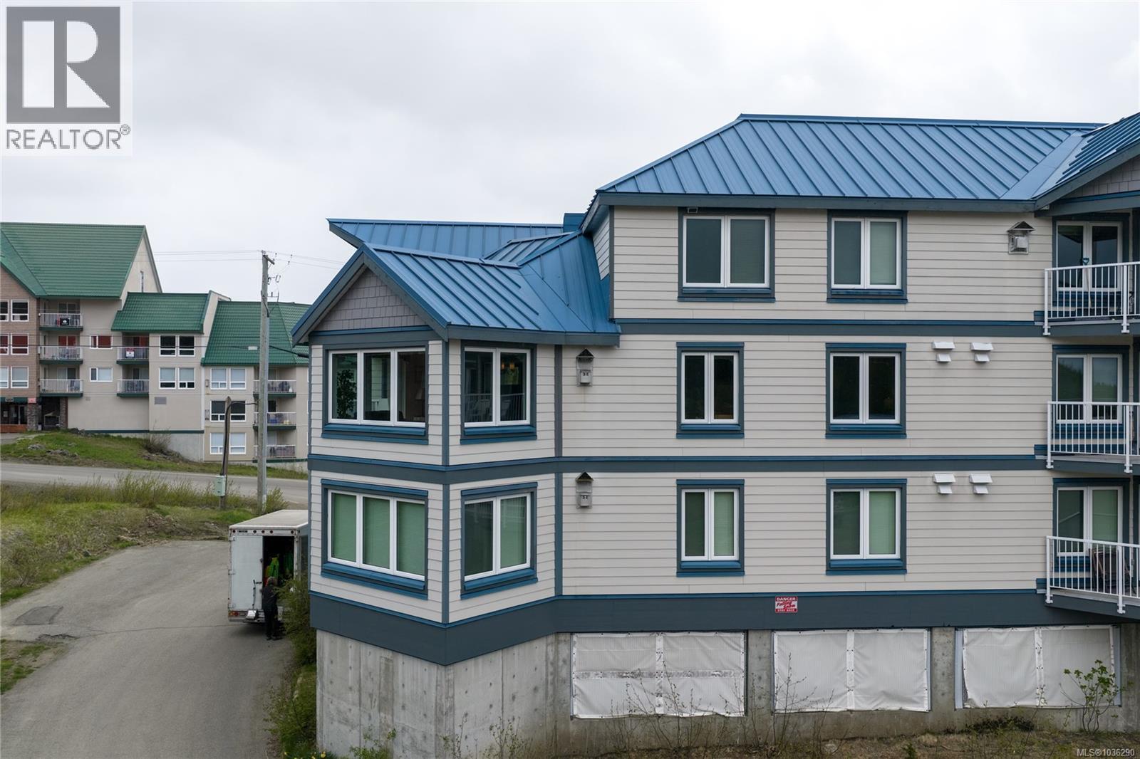 217 1320 Henry Rd, Courtenay, British Columbia  V9J 1L0 - Photo 36 - 1036290