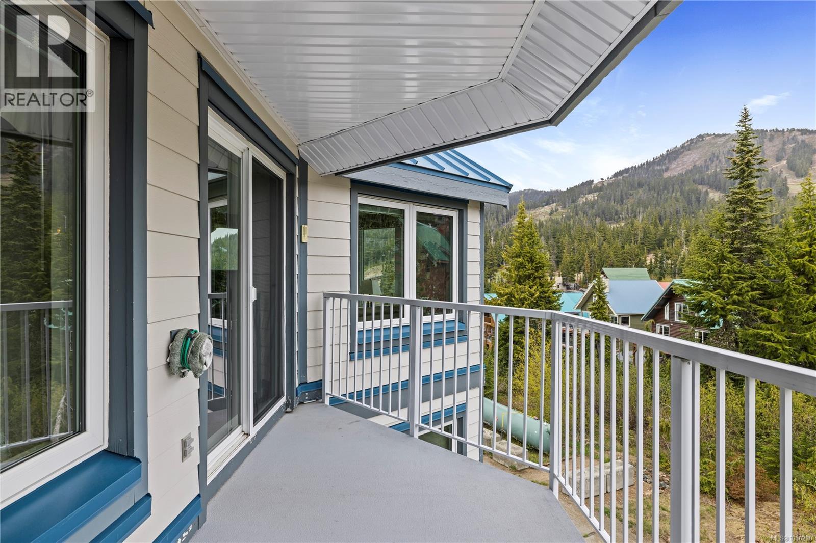 217 1320 Henry Rd, Courtenay, British Columbia  V9J 1L0 - Photo 8 - 1036290