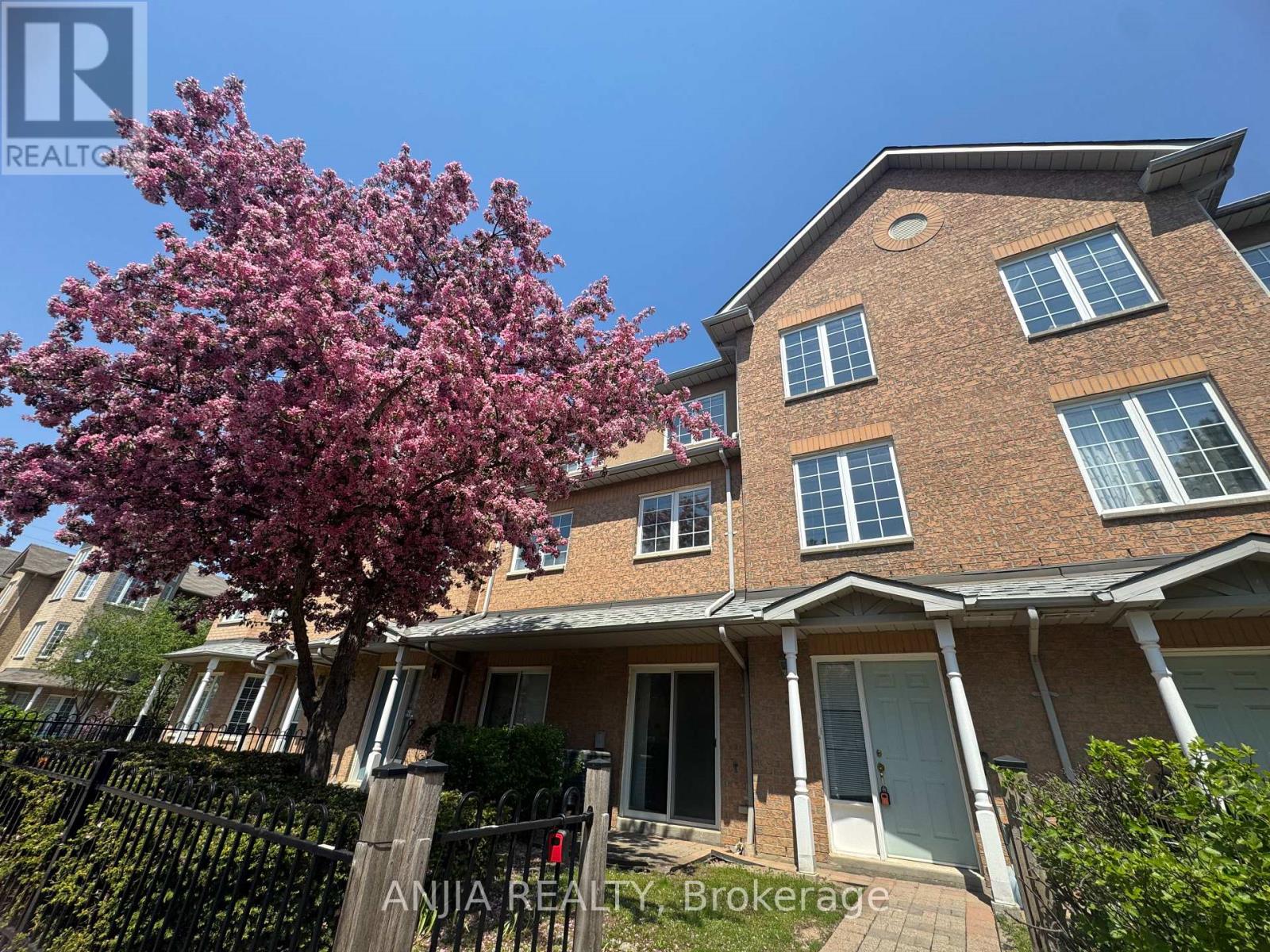 3 - 2 ALPEN WAY, Markham, Ontario