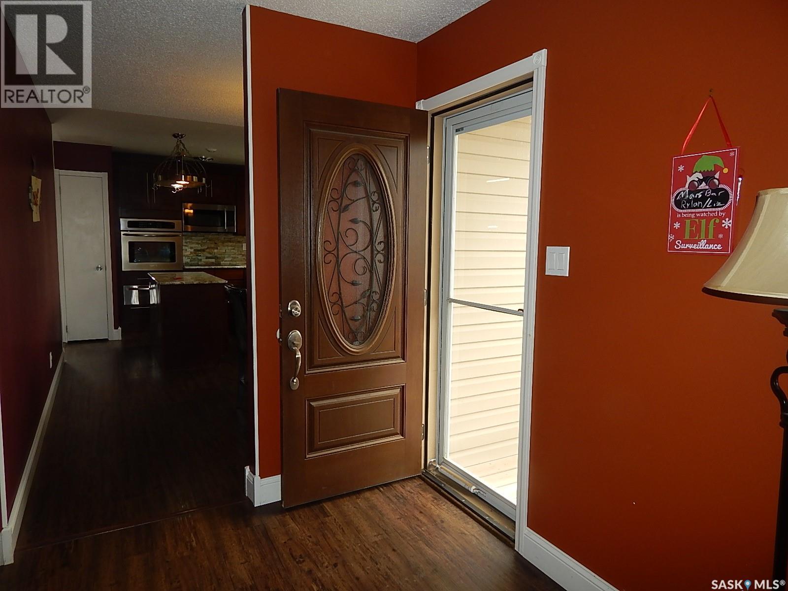 222 Westview Drive, Coronach, Saskatchewan  S0H 0Z0 - Photo 7 - SK035321