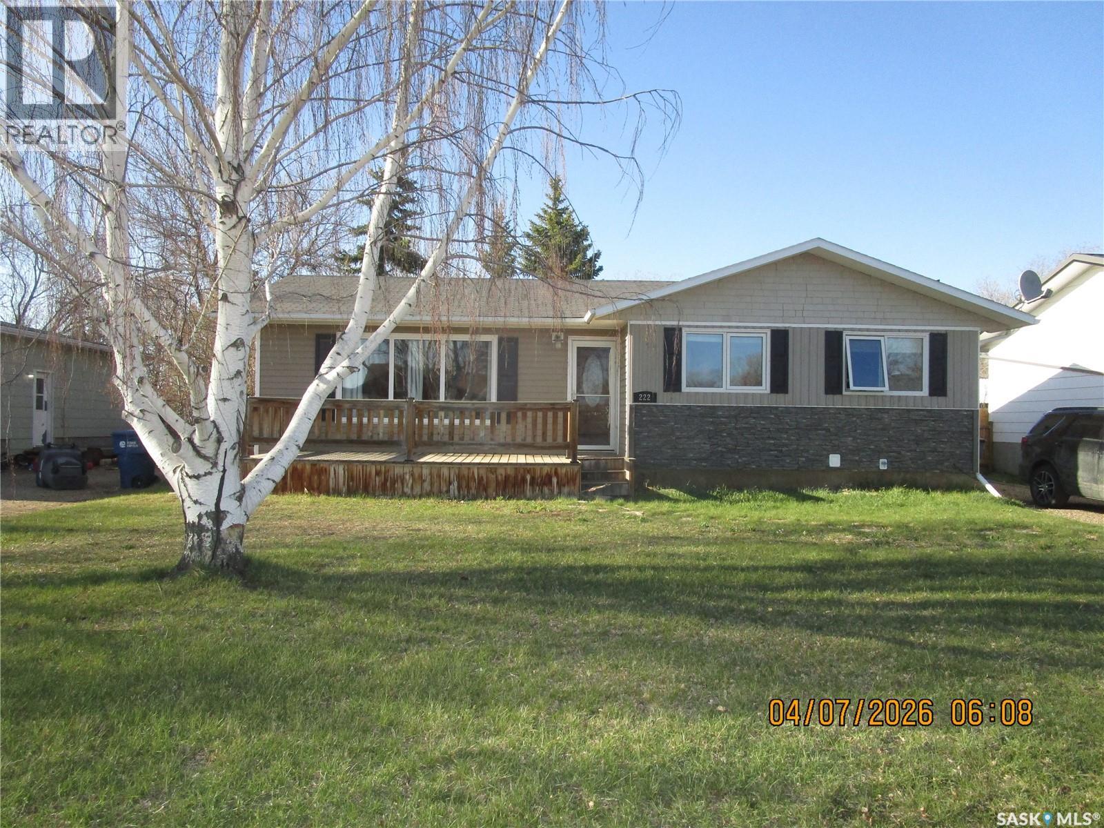222 Westview Drive, Coronach, Saskatchewan  S0H 0Z0 - Photo 3 - SK035321