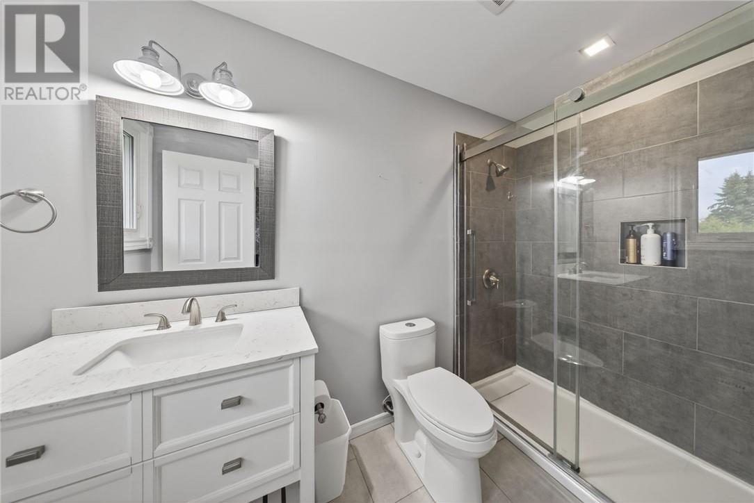32 Thorncliffe Court, Sudbury, Ontario  P3A 5E9 - Photo 44 - 2127787