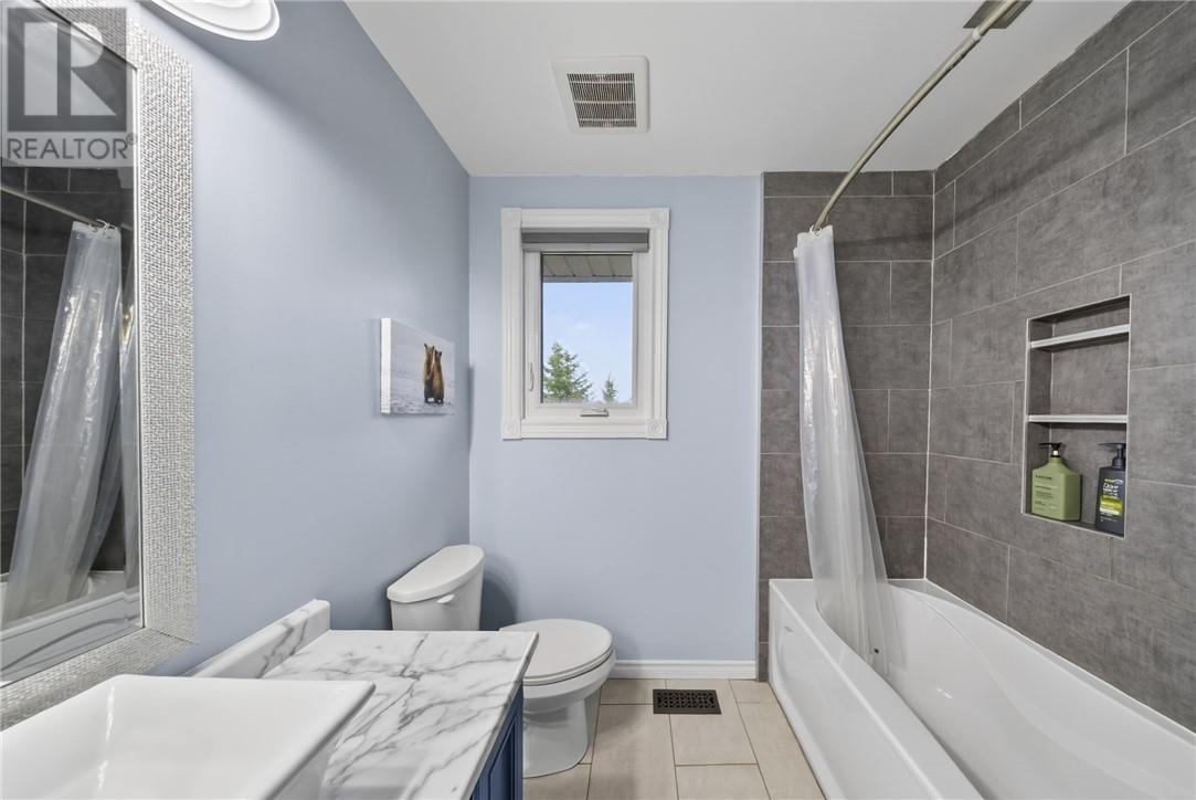 32 Thorncliffe Court, Sudbury, Ontario  P3A 5E9 - Photo 49 - 2127787