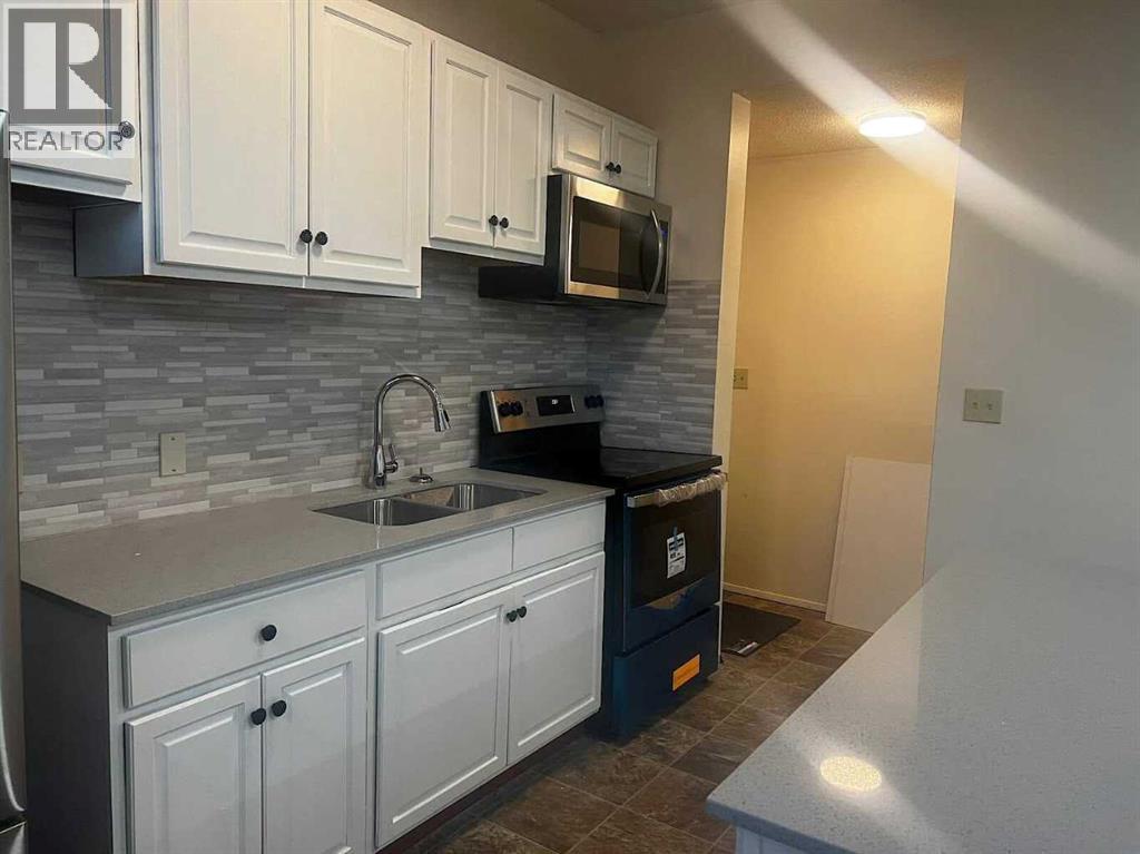 5805 56 Avenue, Red Deer, Alberta  T4N 4P9 - Photo 6 - A2294887