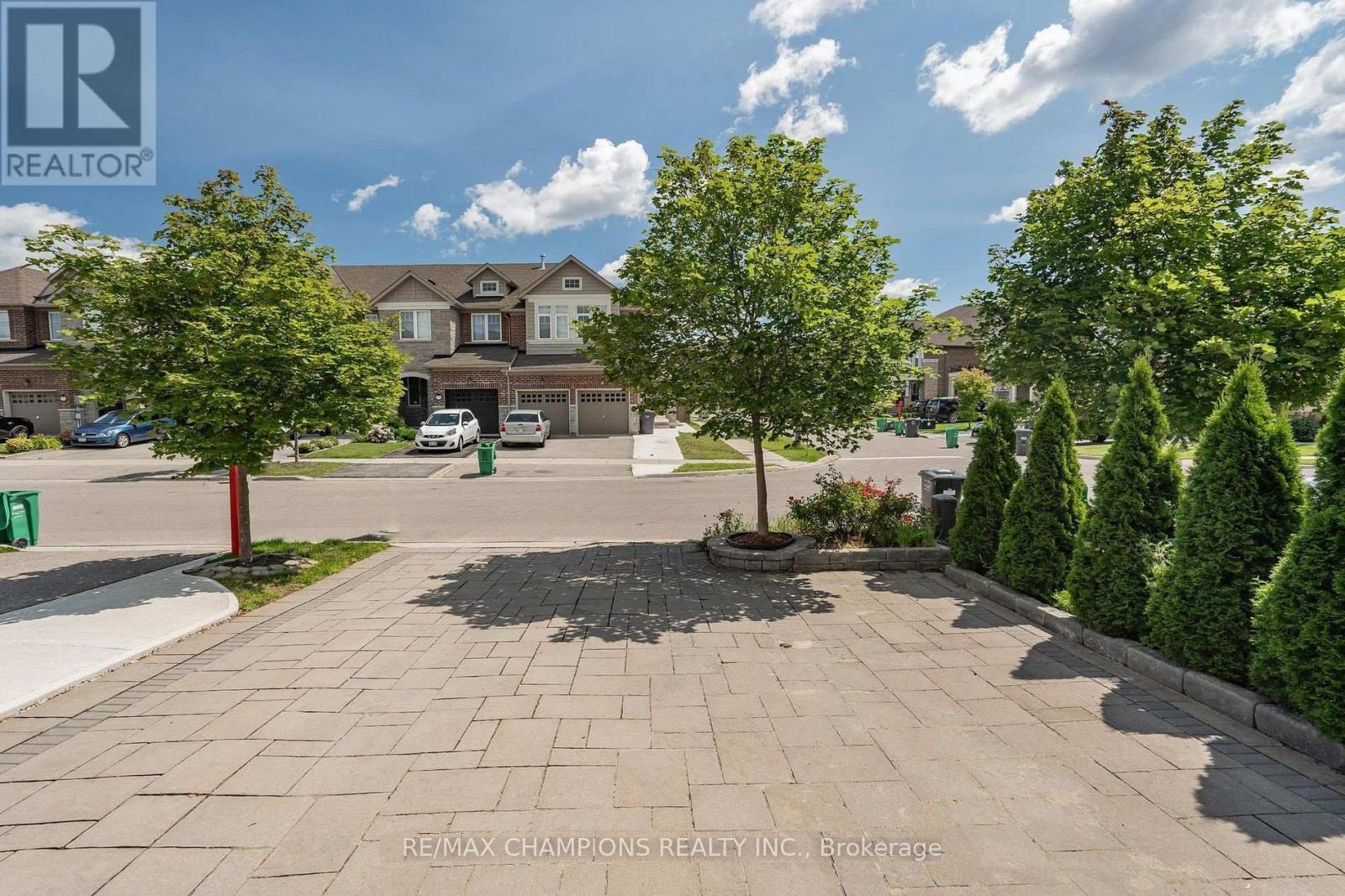 (Upper) - 114 Tundra Road, Caledon, Ontario  L7C 4A6 - Photo 2 - W13038438