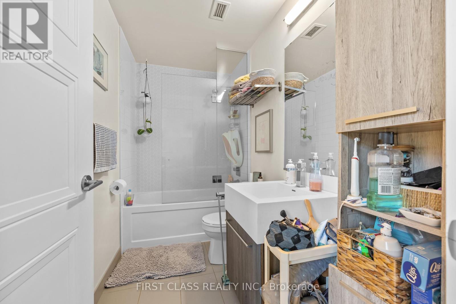 110 - 1 Neighbourhood Lane, Toronto, Ontario M8Y 0C2 - Photo 18 - W13141662