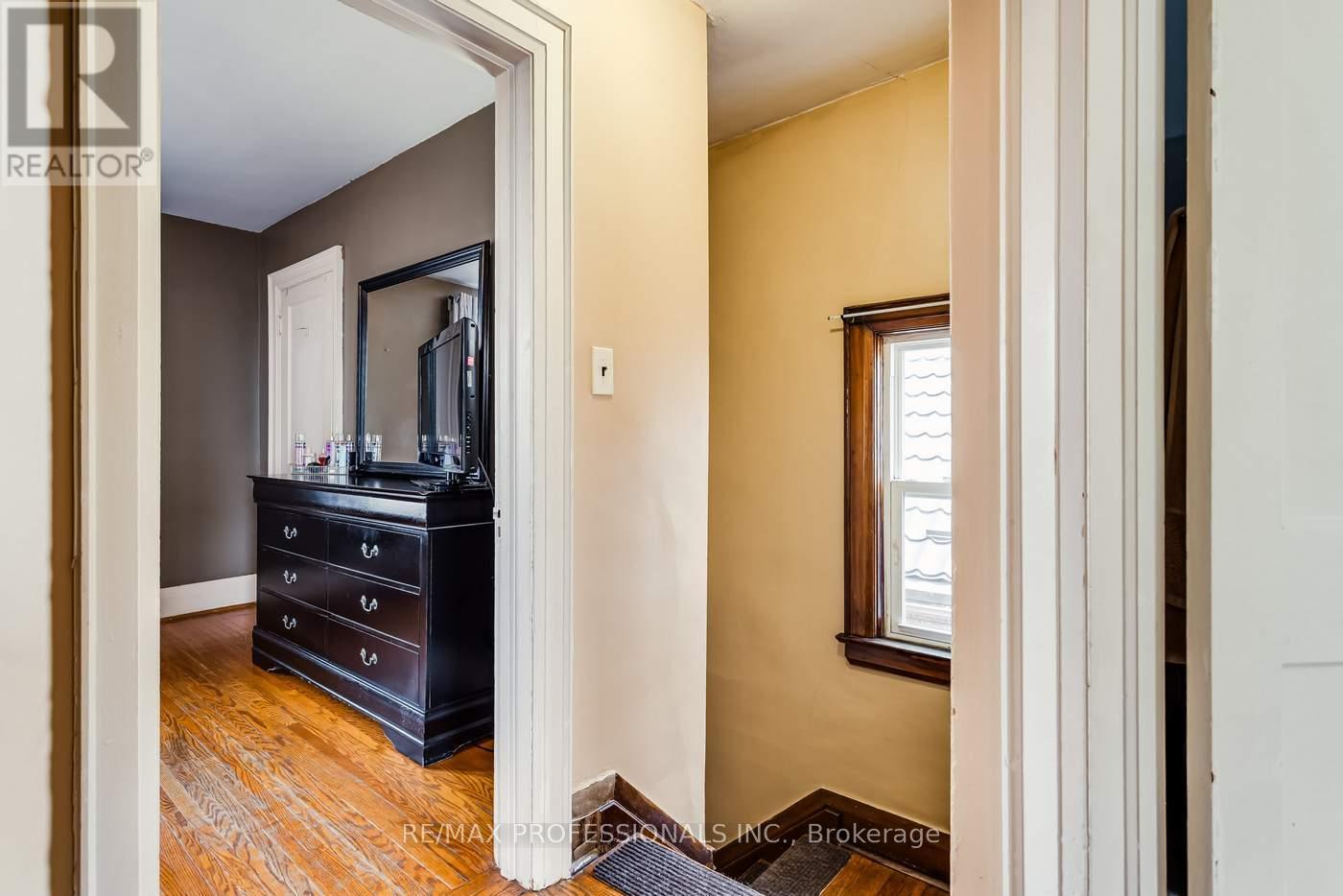 155 Aileen Avenue, Toronto, Ontario  M6M 1G1 - Photo 16 - W13145650