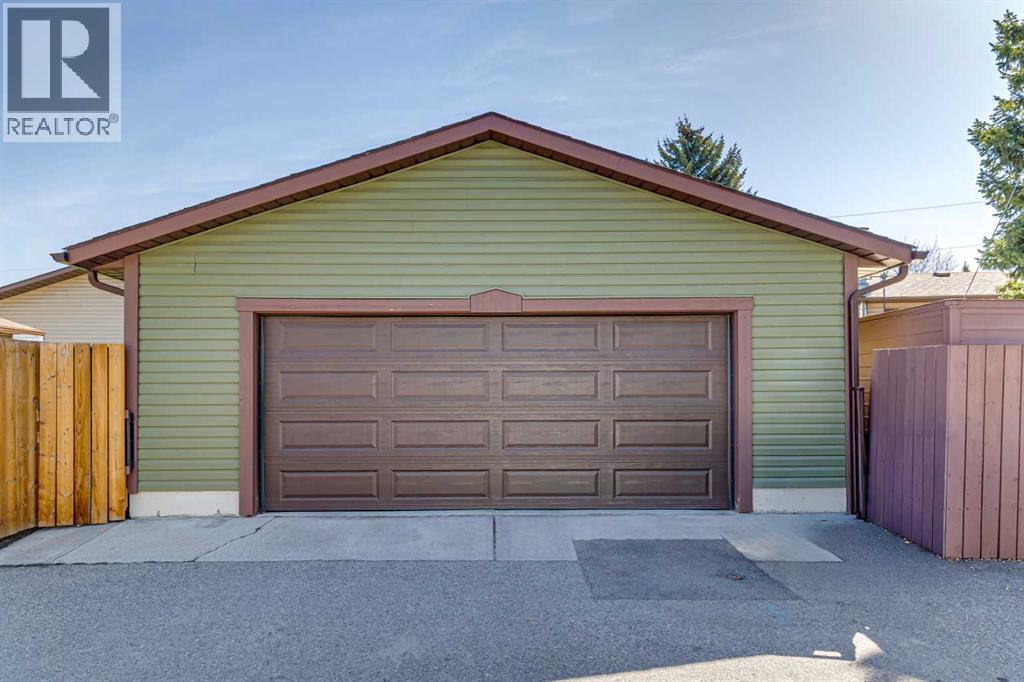 95 Mchugh Road NE, Calgary, Alberta  T2E 7R5 - Photo 33 - A2306811