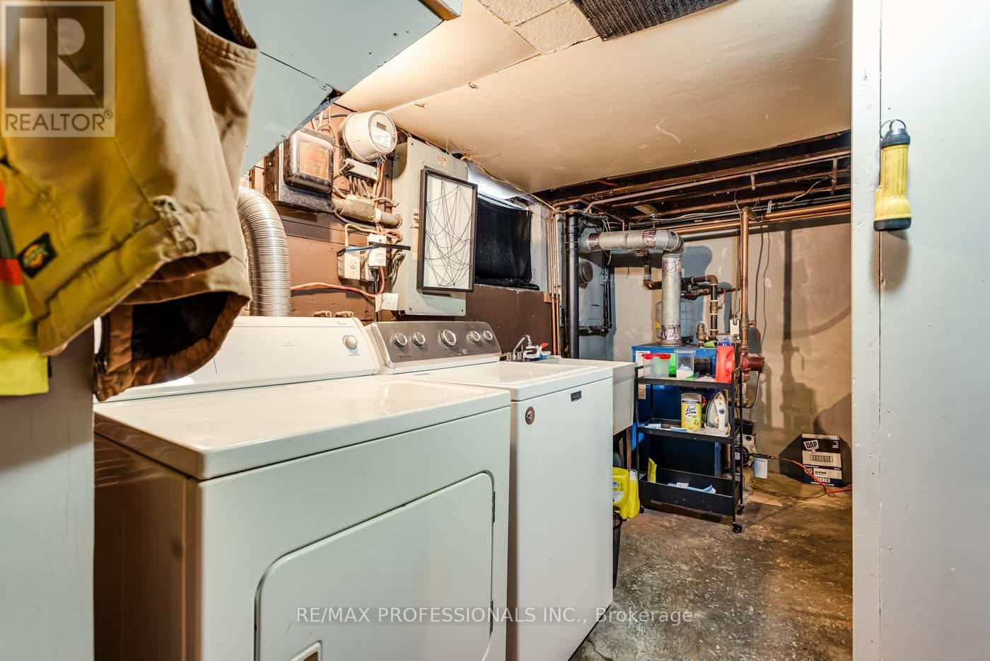 155 Aileen Avenue, Toronto, Ontario  M6M 1G1 - Photo 27 - W13145650
