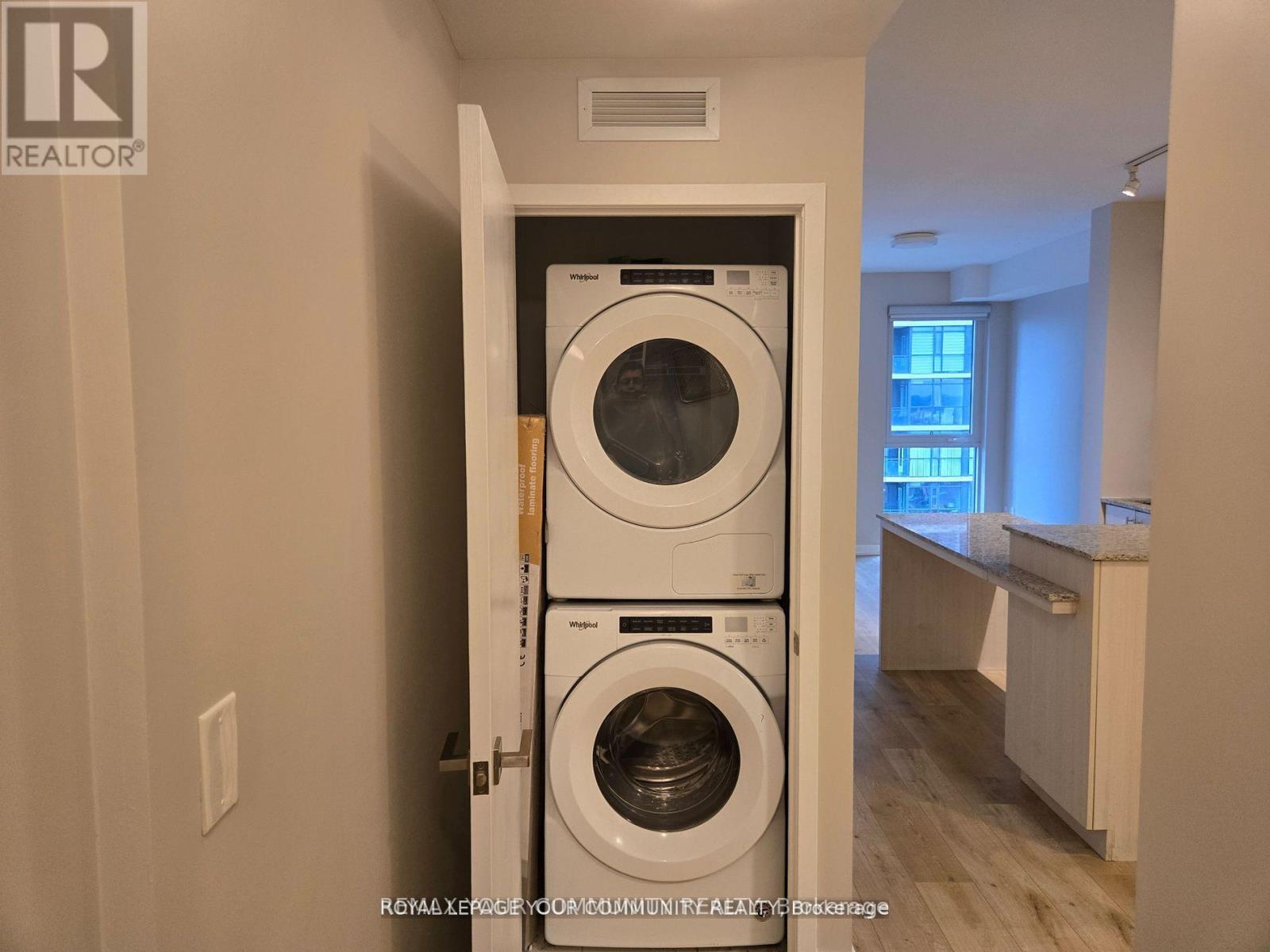 2016 - 4055 Parkside Village Drive, Mississauga, Ontario  L5B 0K8 - Photo 13 - W13146730