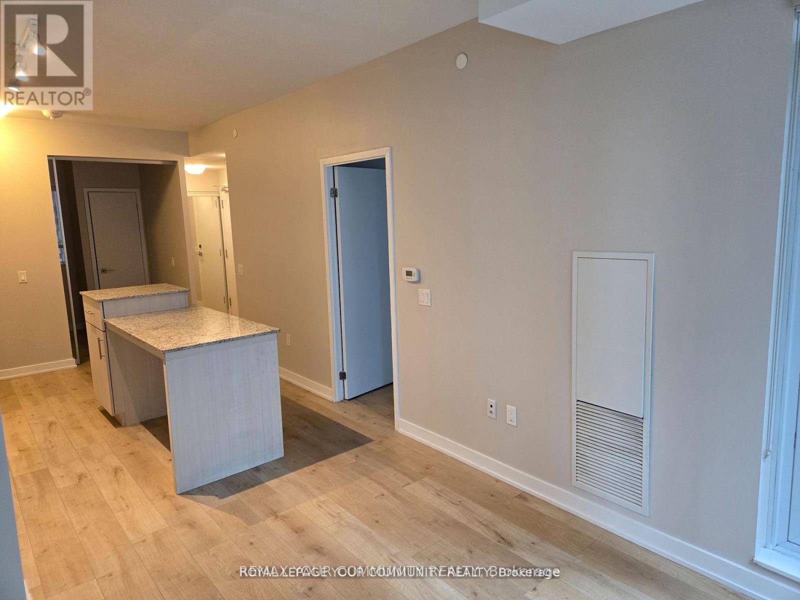 2016 - 4055 Parkside Village Drive, Mississauga, Ontario  L5B 0K8 - Photo 5 - W13146730