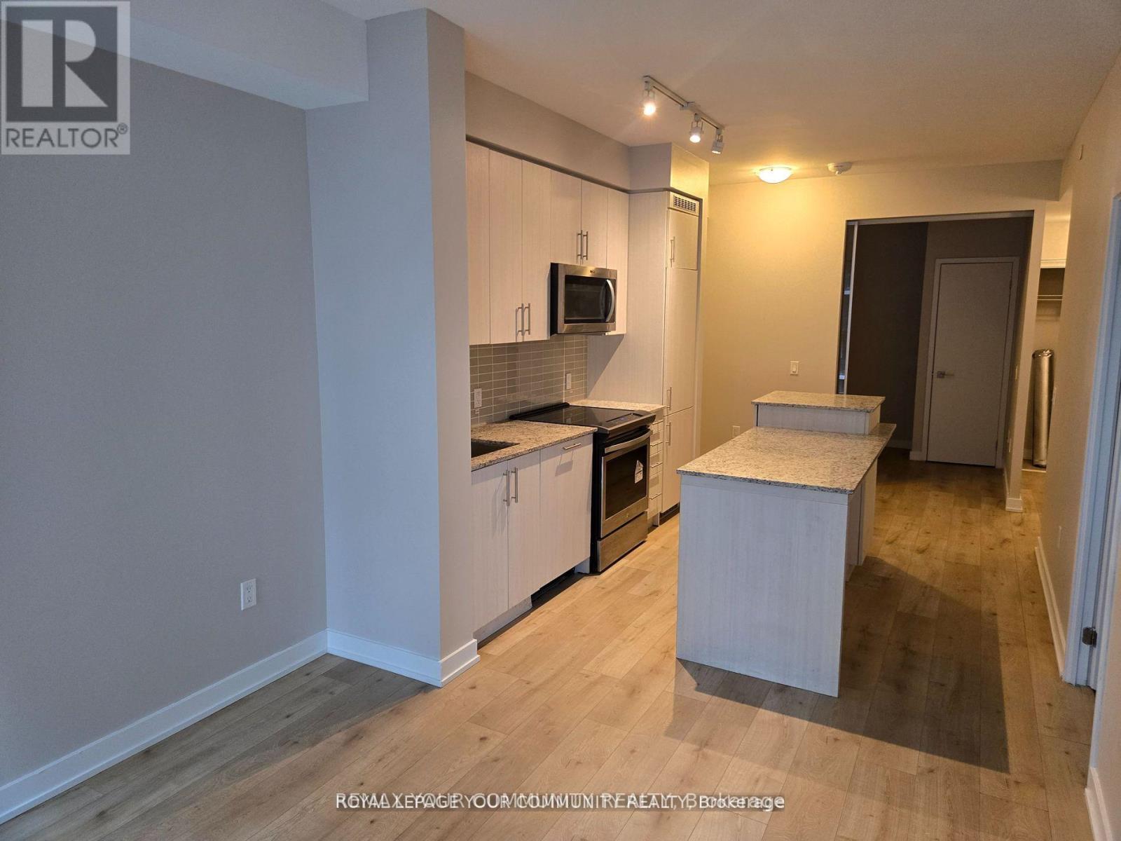 2016 - 4055 Parkside Village Drive, Mississauga, Ontario  L5B 0K8 - Photo 4 - W13146730