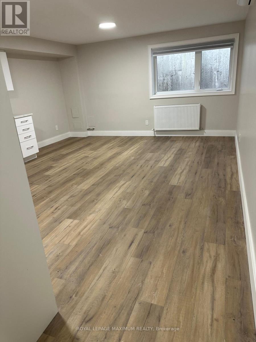 Bsmt - 47 Rockcliffe Boulevard W, Toronto, Ontario  M6N 4R1 - Photo 5 - W13146764