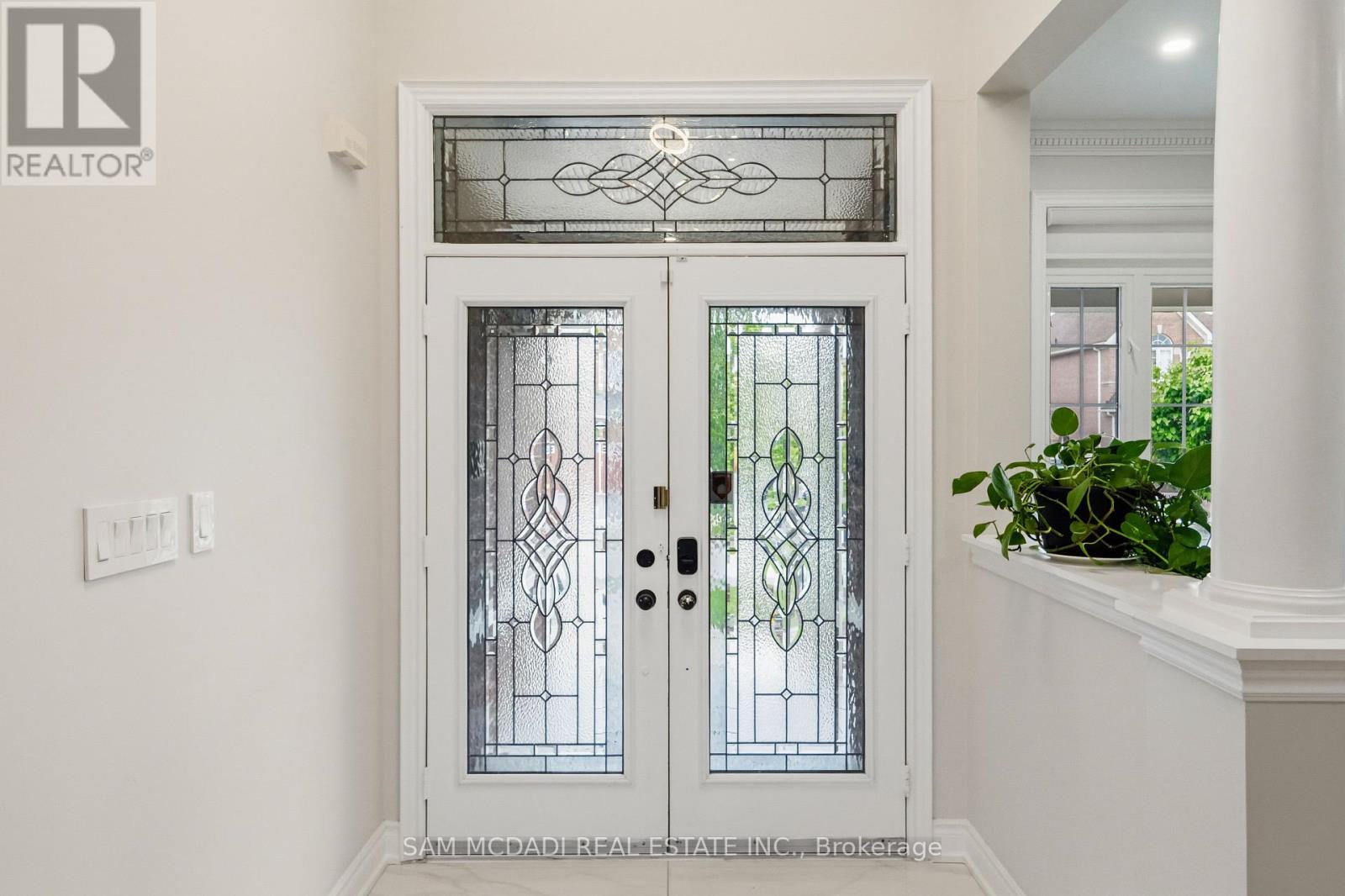 3259 Alpaca Avenue, Mississauga, Ontario  L5M 7V4 - Photo 3 - W13146756