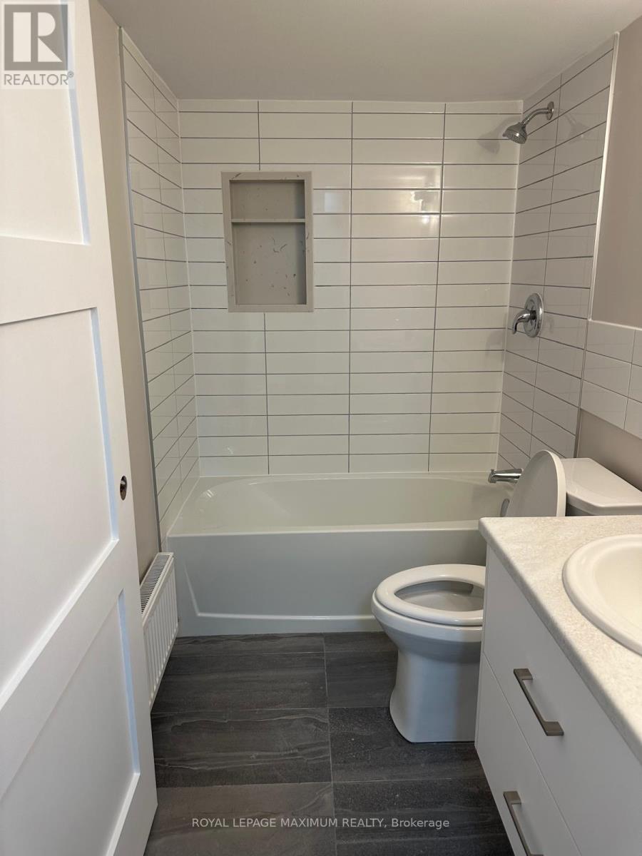 Bsmt - 47 Rockcliffe Boulevard W, Toronto, Ontario  M6N 4R1 - Photo 7 - W13146764