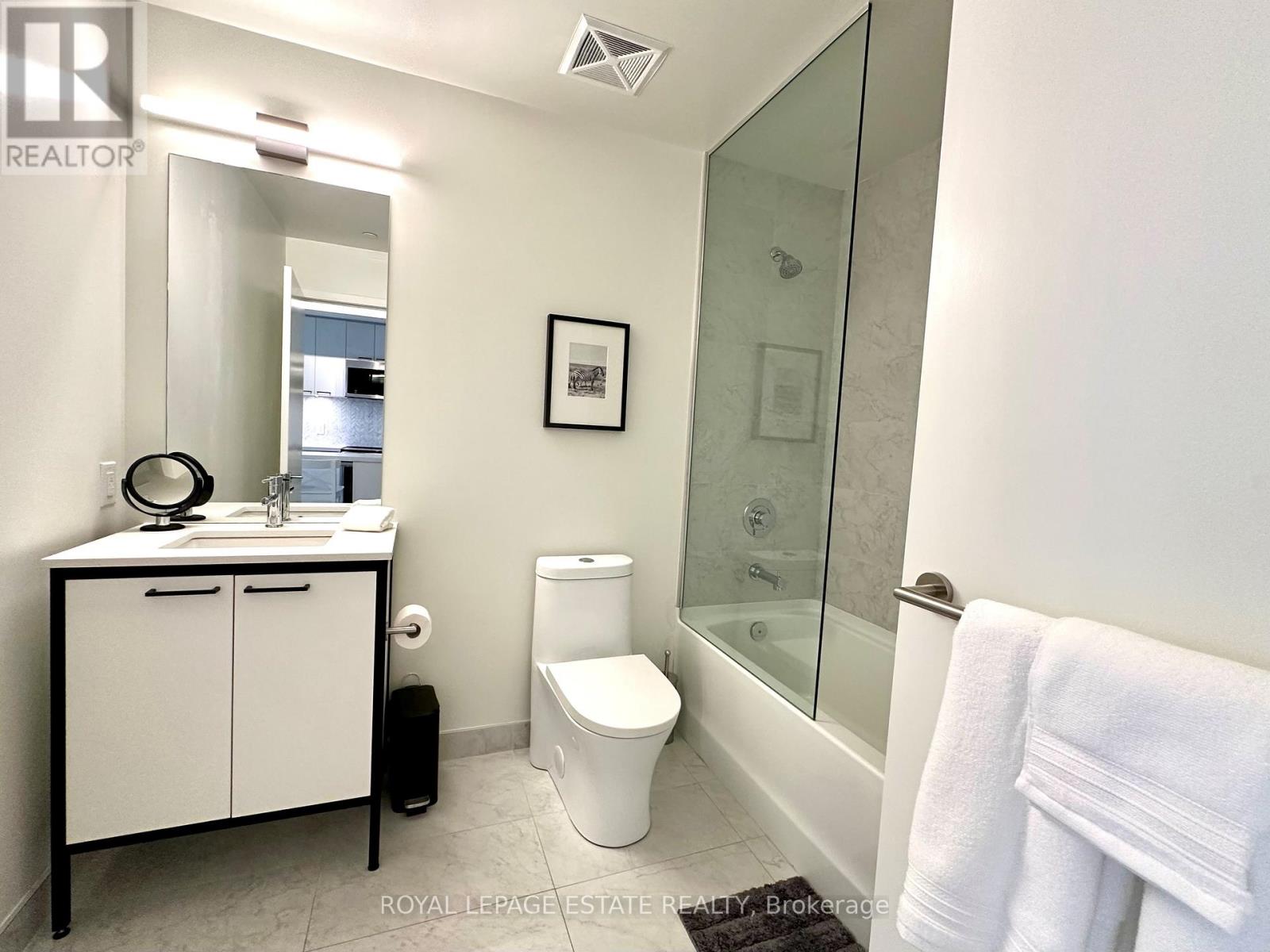 709 - 1808 St. Clair Avenue W, Toronto, Ontario  M6N 0C1 - Photo 12 - W13146810
