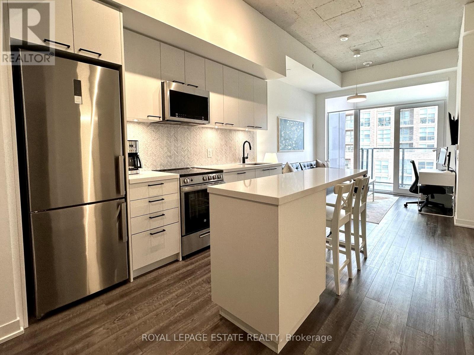 709 - 1808 St. Clair Avenue W, Toronto, Ontario  M6N 0C1 - Photo 4 - W13146810