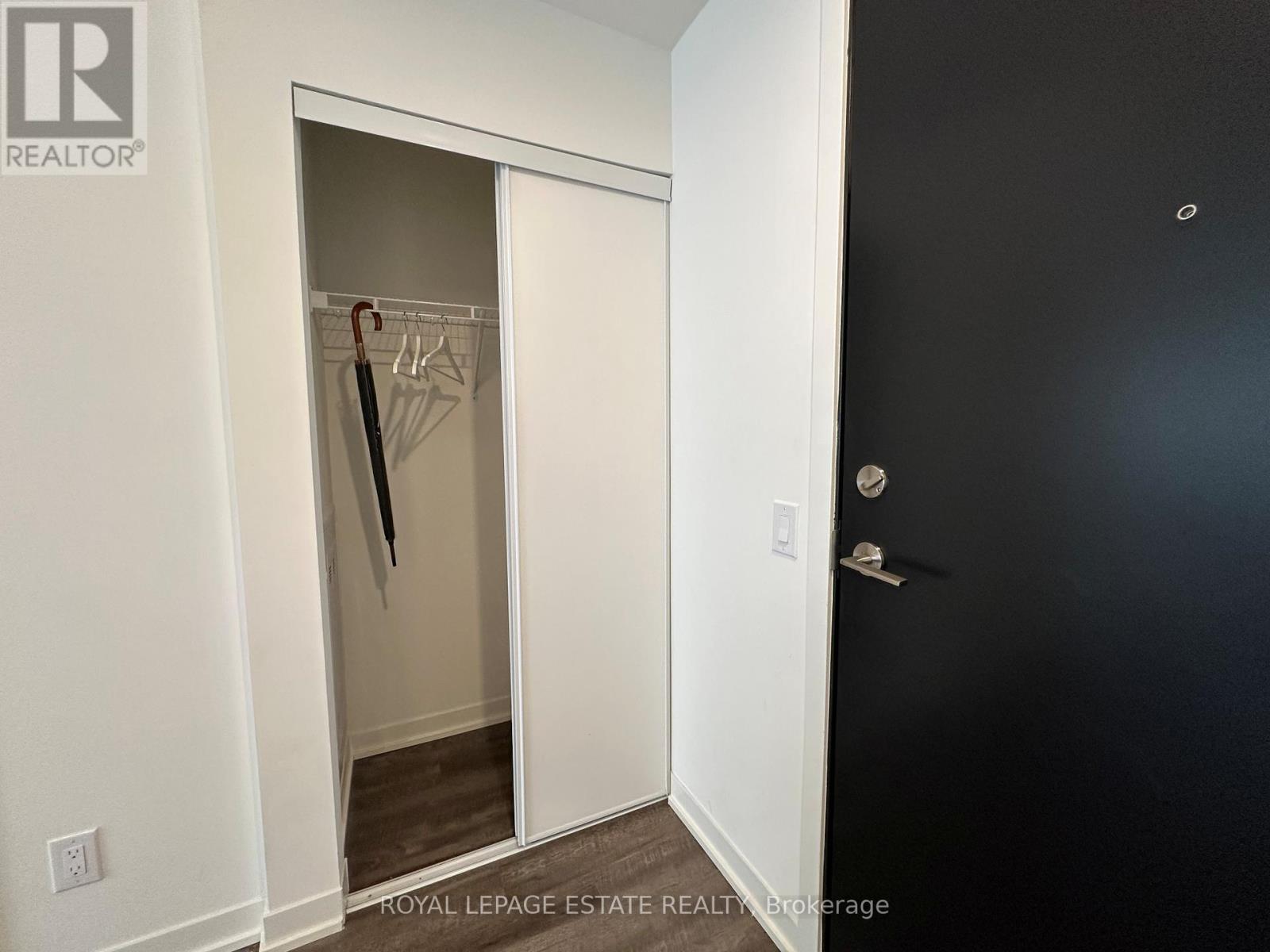 709 - 1808 St. Clair Avenue W, Toronto, Ontario  M6N 0C1 - Photo 3 - W13146810