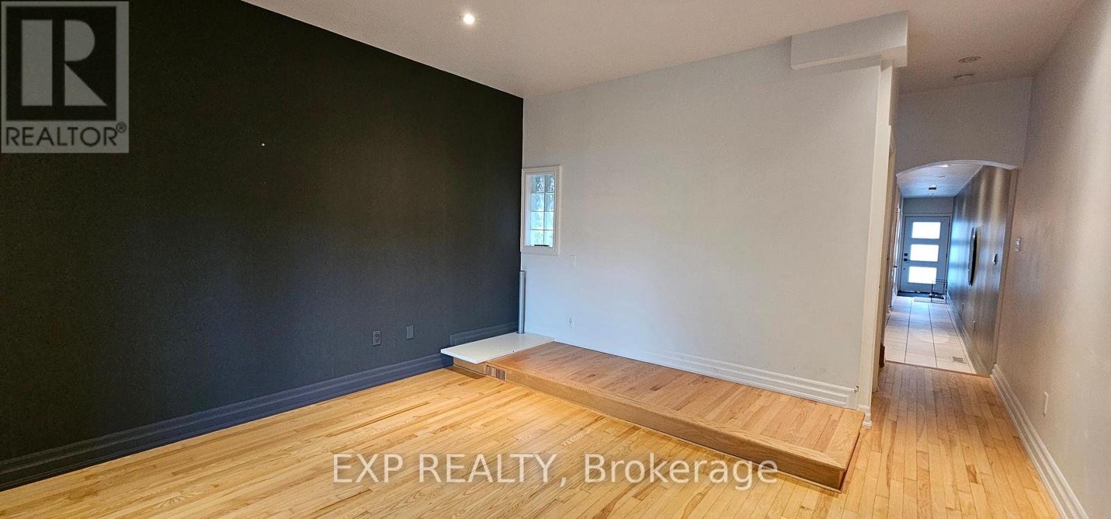 215a Chambers Avenue, Toronto, Ontario  M6M 3L4 - Photo 11 - W13146832