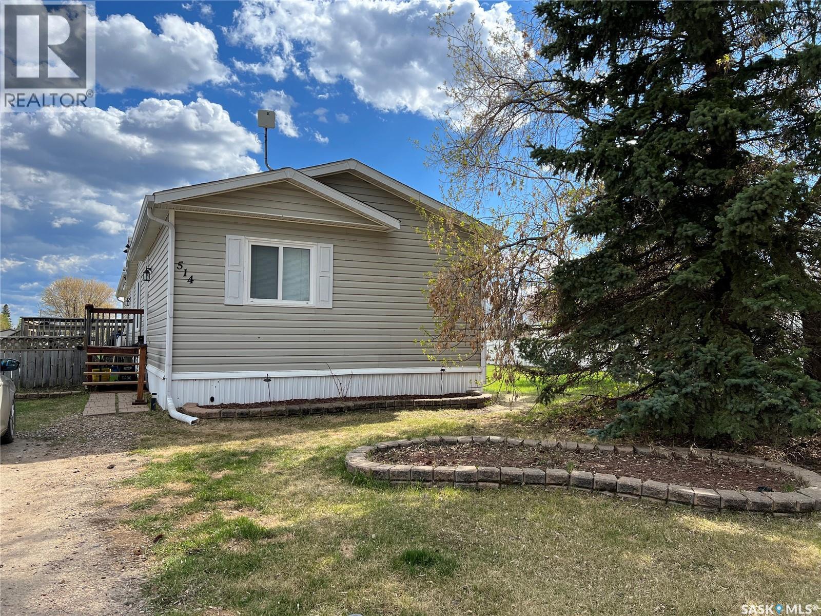 514 6th AVENUE E, Meadow Lake, Saskatchewan