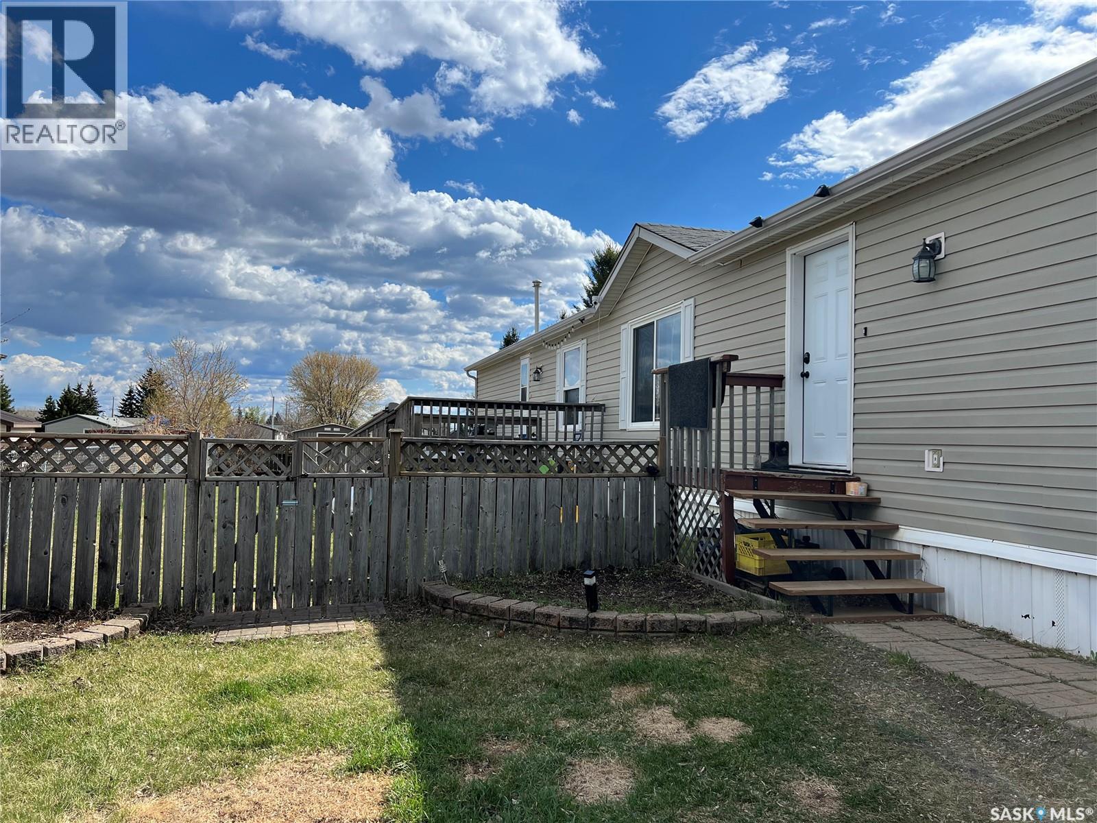 514 6th Avenue E, Meadow Lake, Saskatchewan  S9X 1J3 - Photo 23 - SK036512