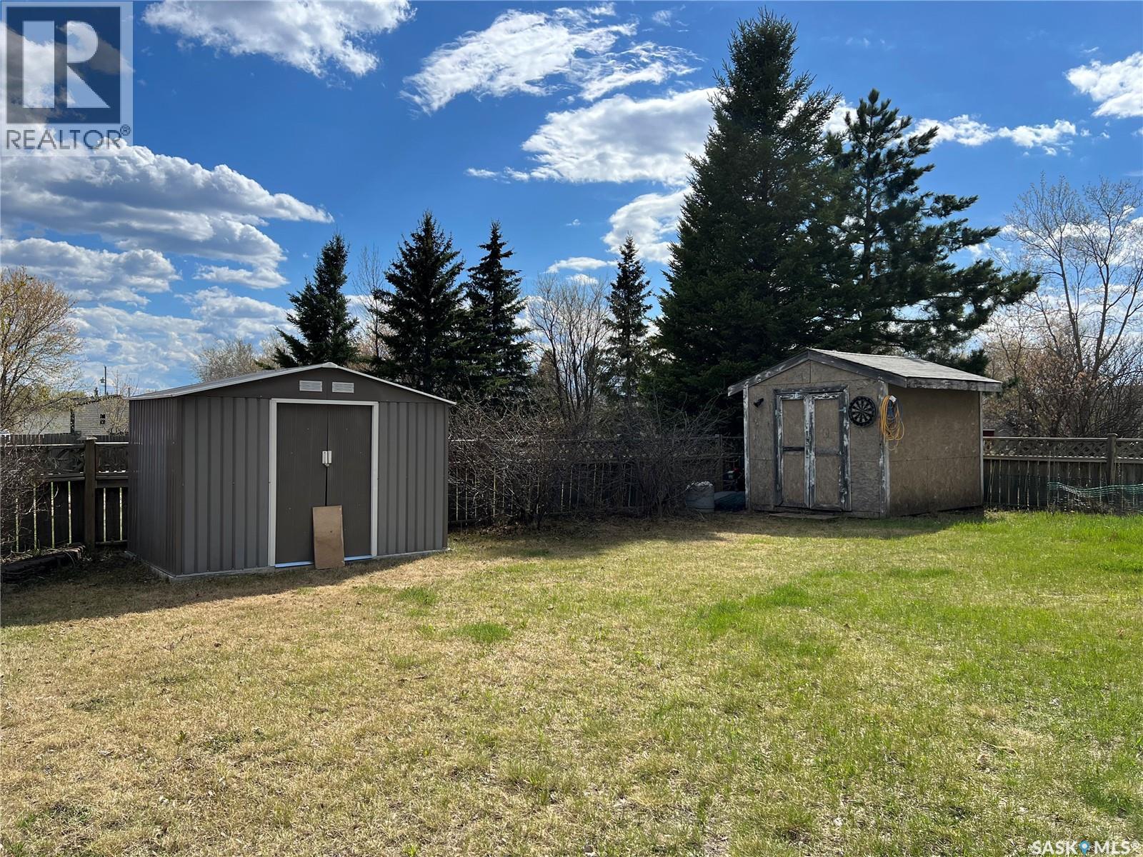 514 6th Avenue E, Meadow Lake, Saskatchewan  S9X 1J3 - Photo 25 - SK036512