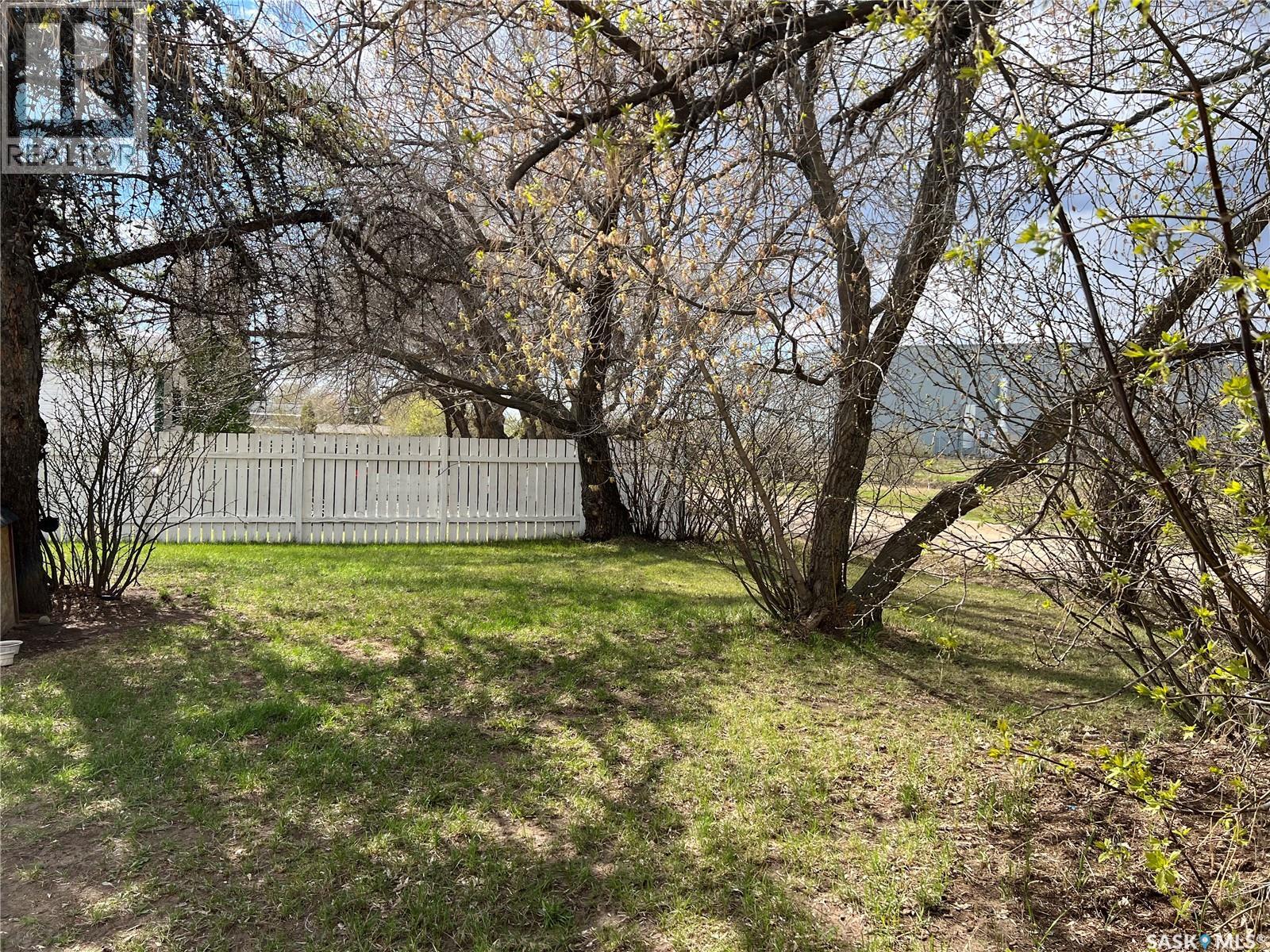 514 6th Avenue E, Meadow Lake, Saskatchewan  S9X 1J3 - Photo 28 - SK036512