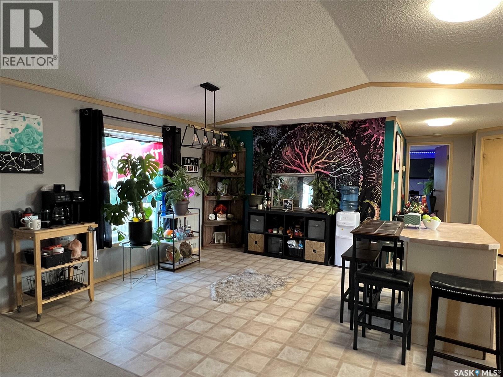 514 6th Avenue E, Meadow Lake, Saskatchewan  S9X 1J3 - Photo 8 - SK036512